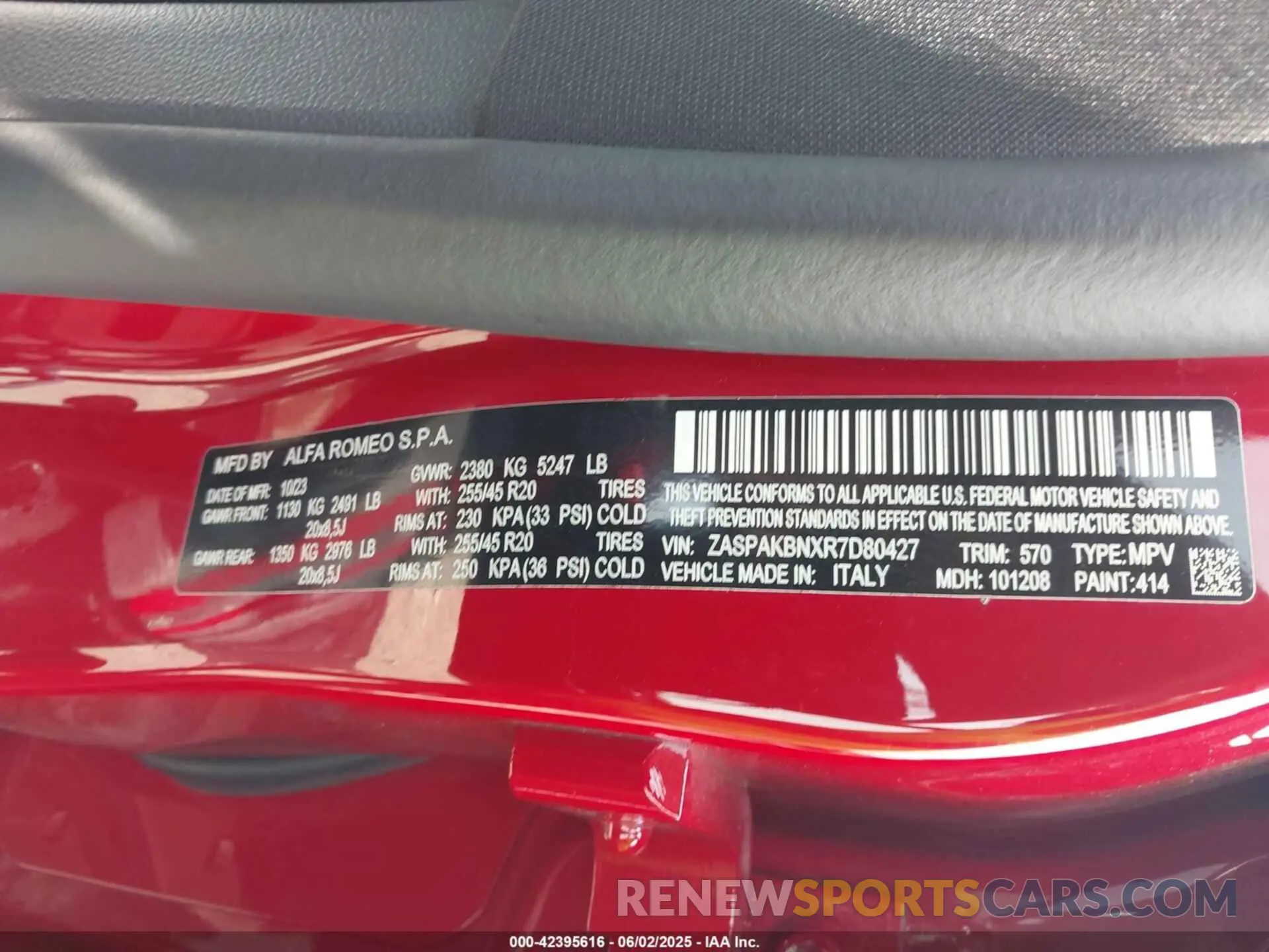 9 Photograph of a damaged car ZASPAKBNXR7D80427 ALFA ROMEO STELVIO 2024