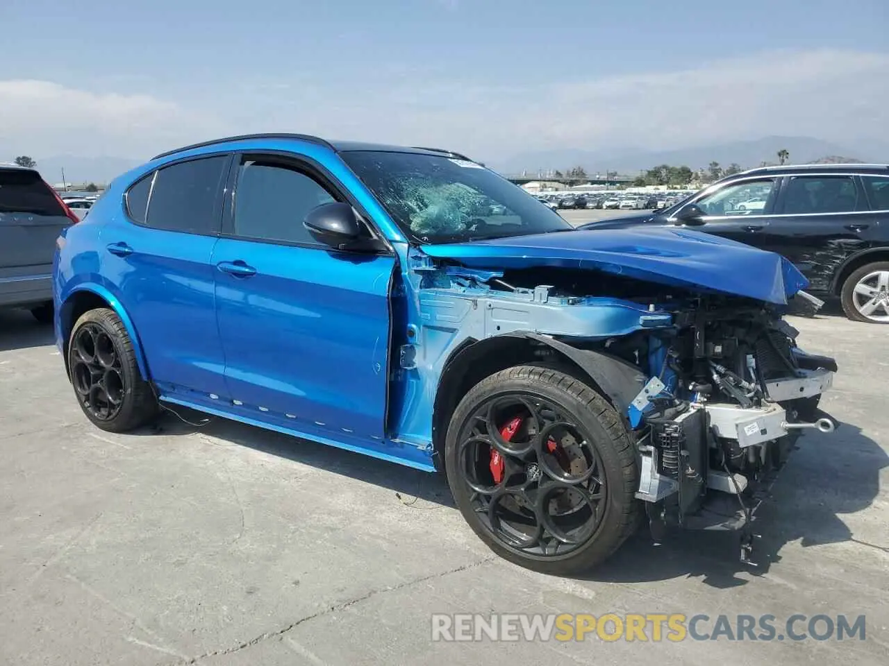 4 Photograph of a damaged car ZASPAKEV0R7D79248 ALFA ROMEO STELVIO 2024
