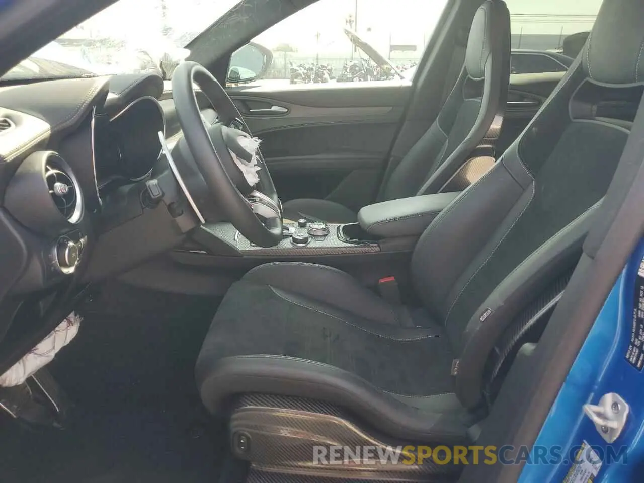 7 Photograph of a damaged car ZASPAKEV0R7D79248 ALFA ROMEO STELVIO 2024