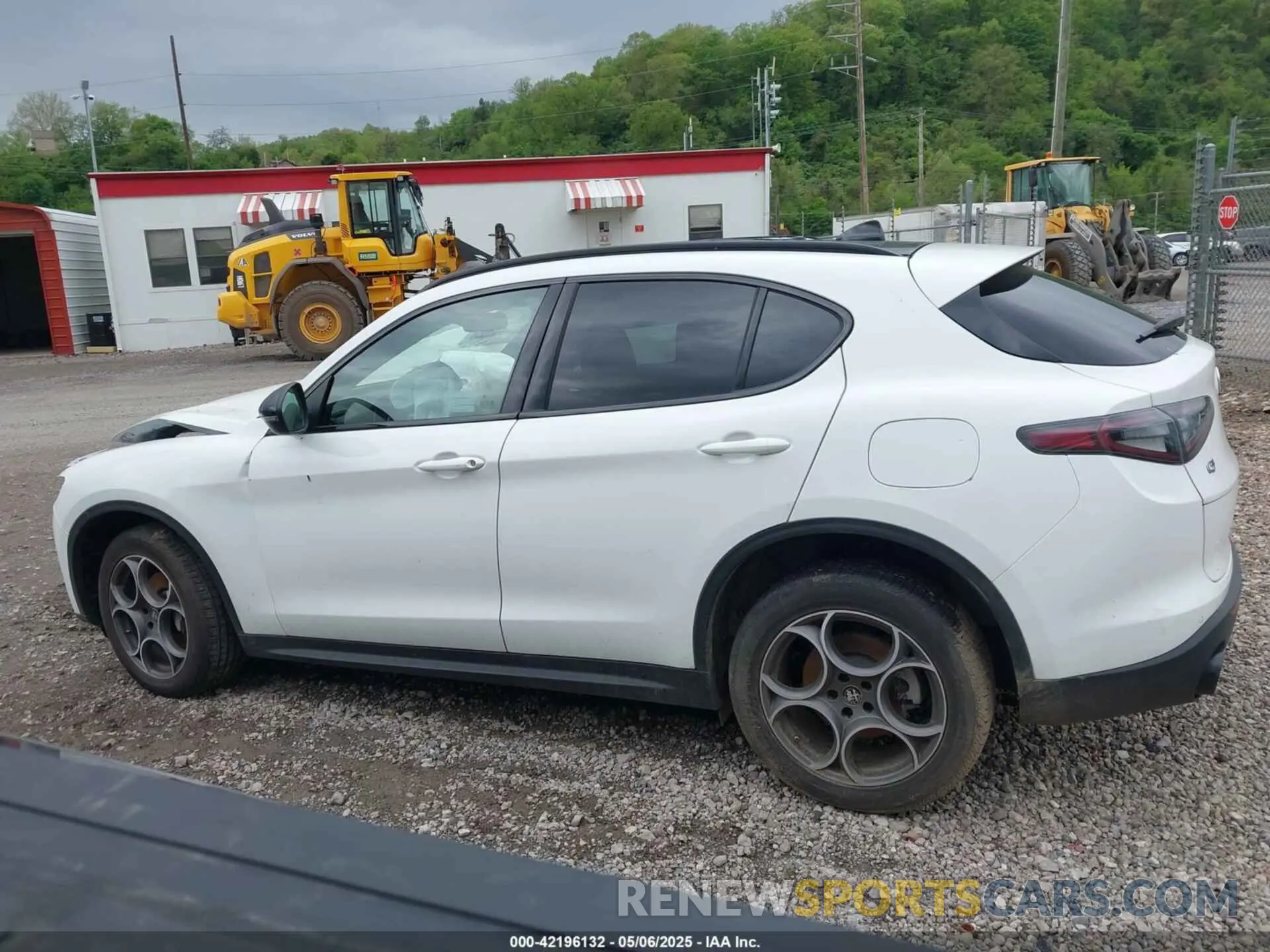 14 Photograph of a damaged car ZASPAKAN9S7D94911 ALFA ROMEO STELVIO 2025