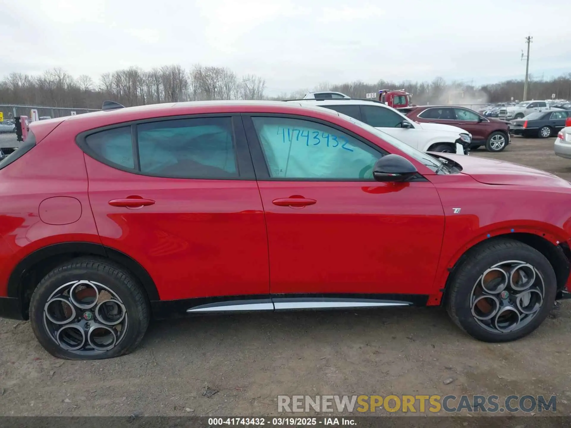 12 Photograph of a damaged car ZASPATCW8R3058676 ALFA ROMEO TONALE 2024