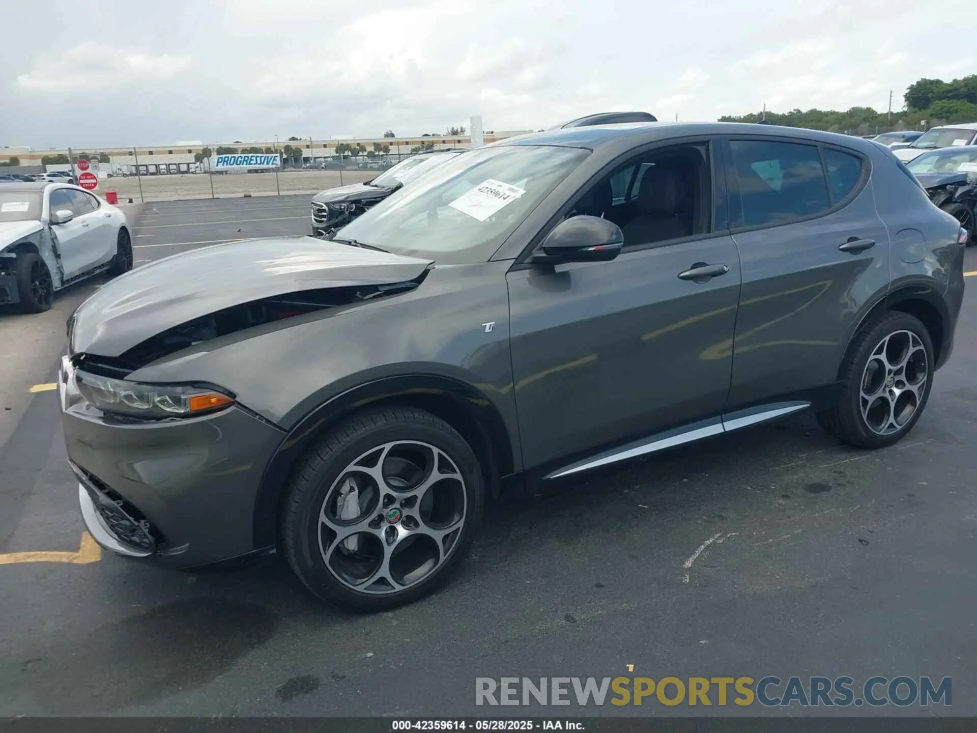 2 Photograph of a damaged car ZASPATCW9R3031941 ALFA ROMEO TONALE 2024