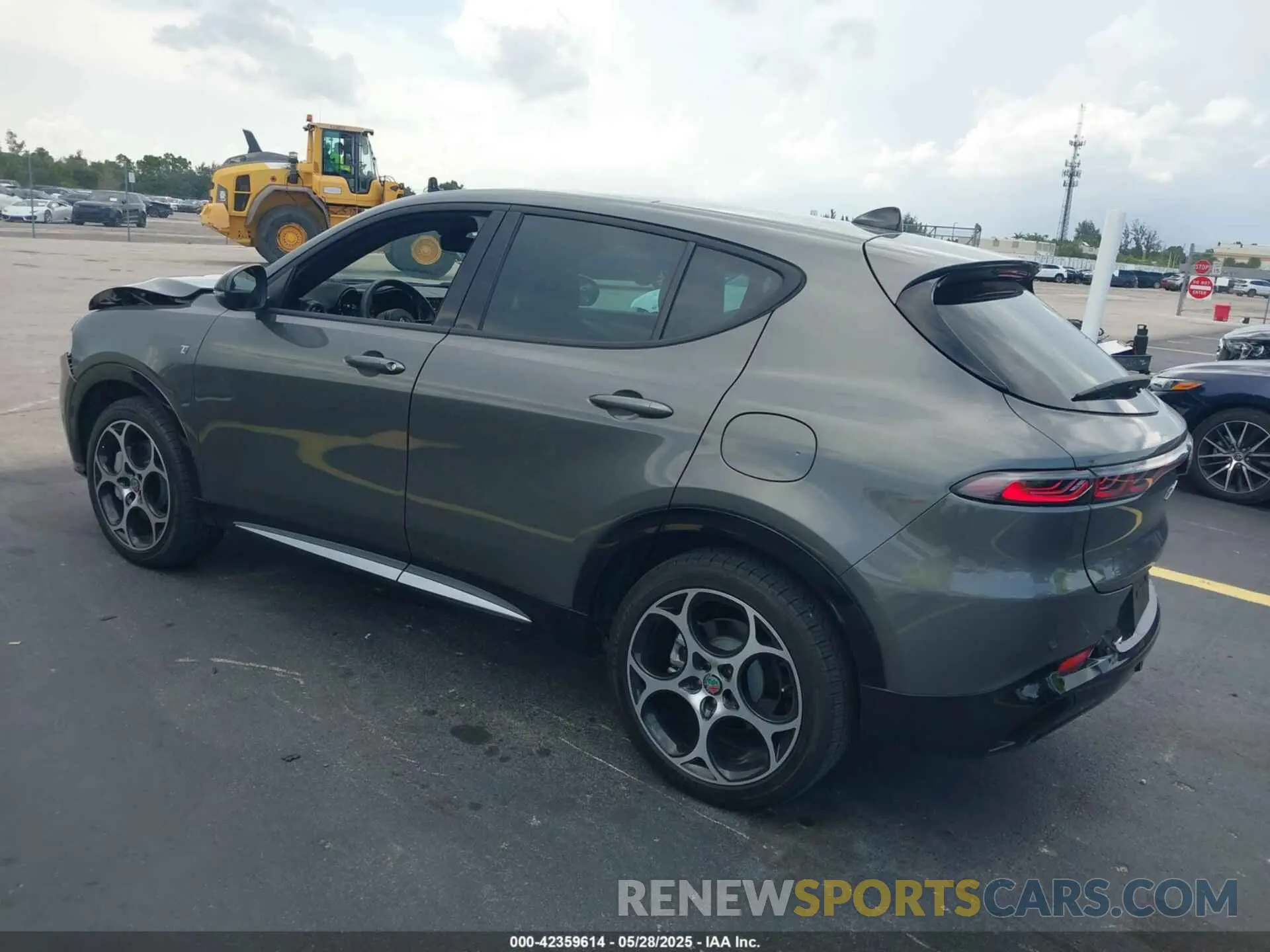3 Photograph of a damaged car ZASPATCW9R3031941 ALFA ROMEO TONALE 2024