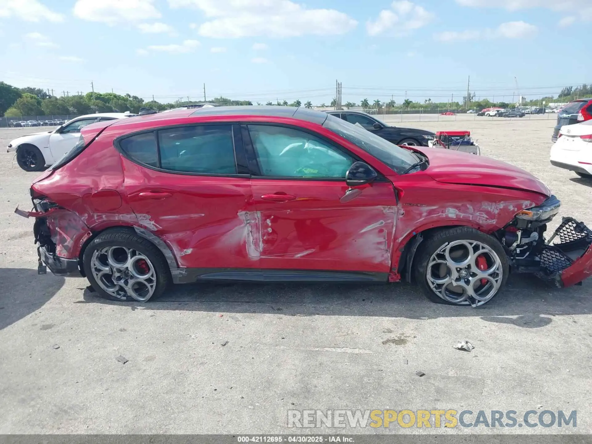 13 Photograph of a damaged car ZASPATDW3R3059300 ALFA ROMEO TONALE 2024