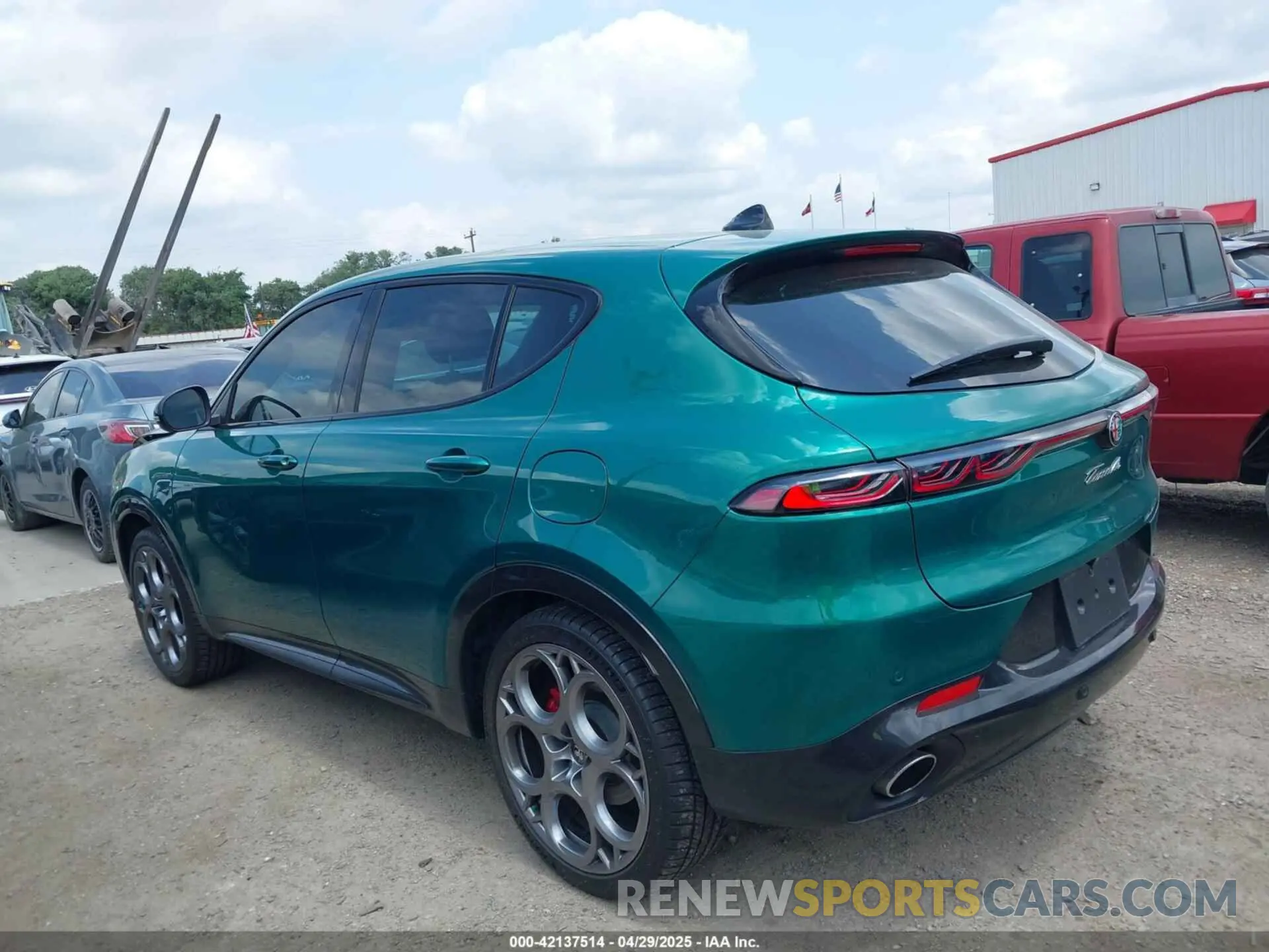 14 Photograph of a damaged car ZASPATDW6R3036948 ALFA ROMEO TONALE 2024