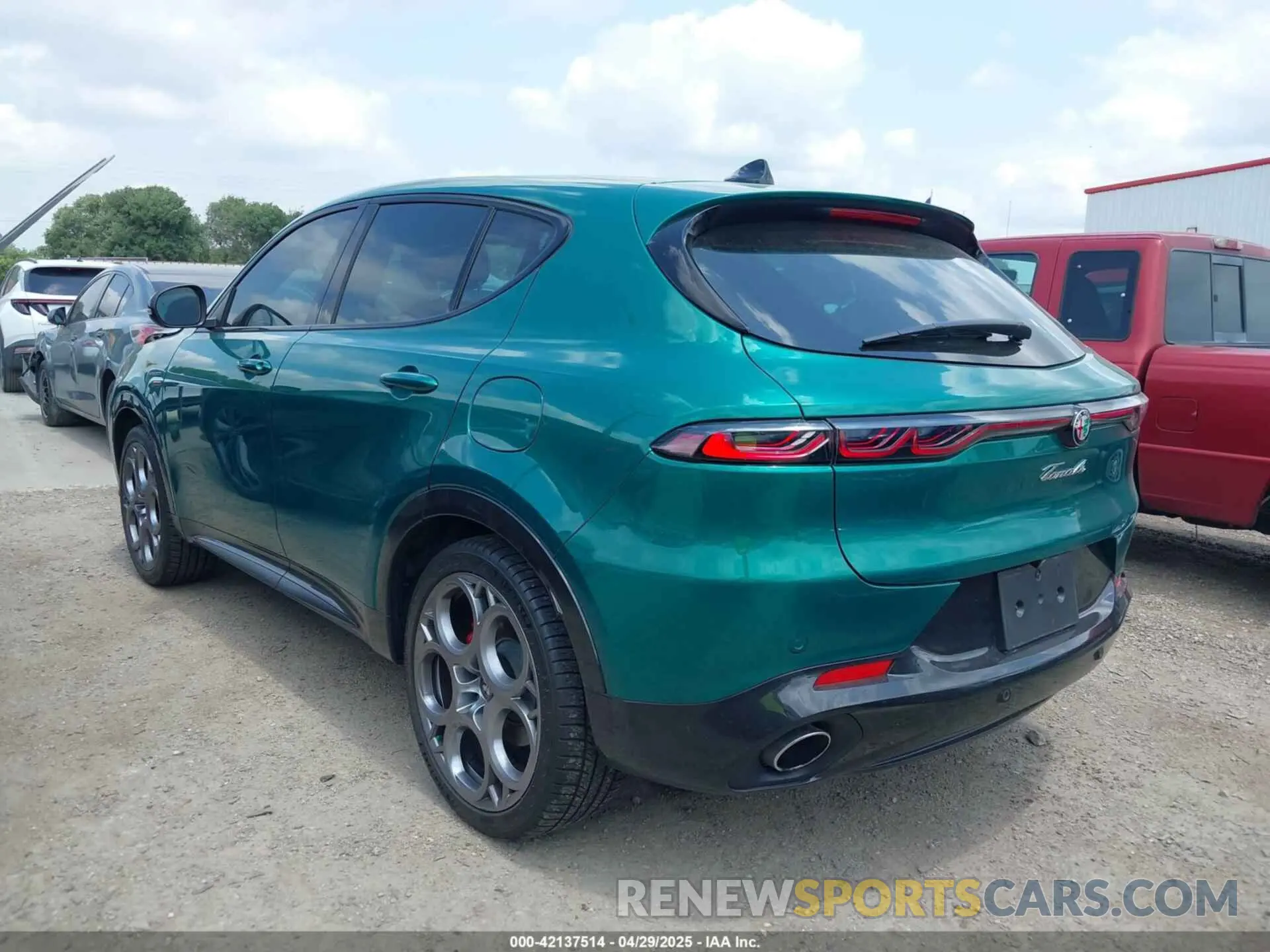 3 Photograph of a damaged car ZASPATDW6R3036948 ALFA ROMEO TONALE 2024