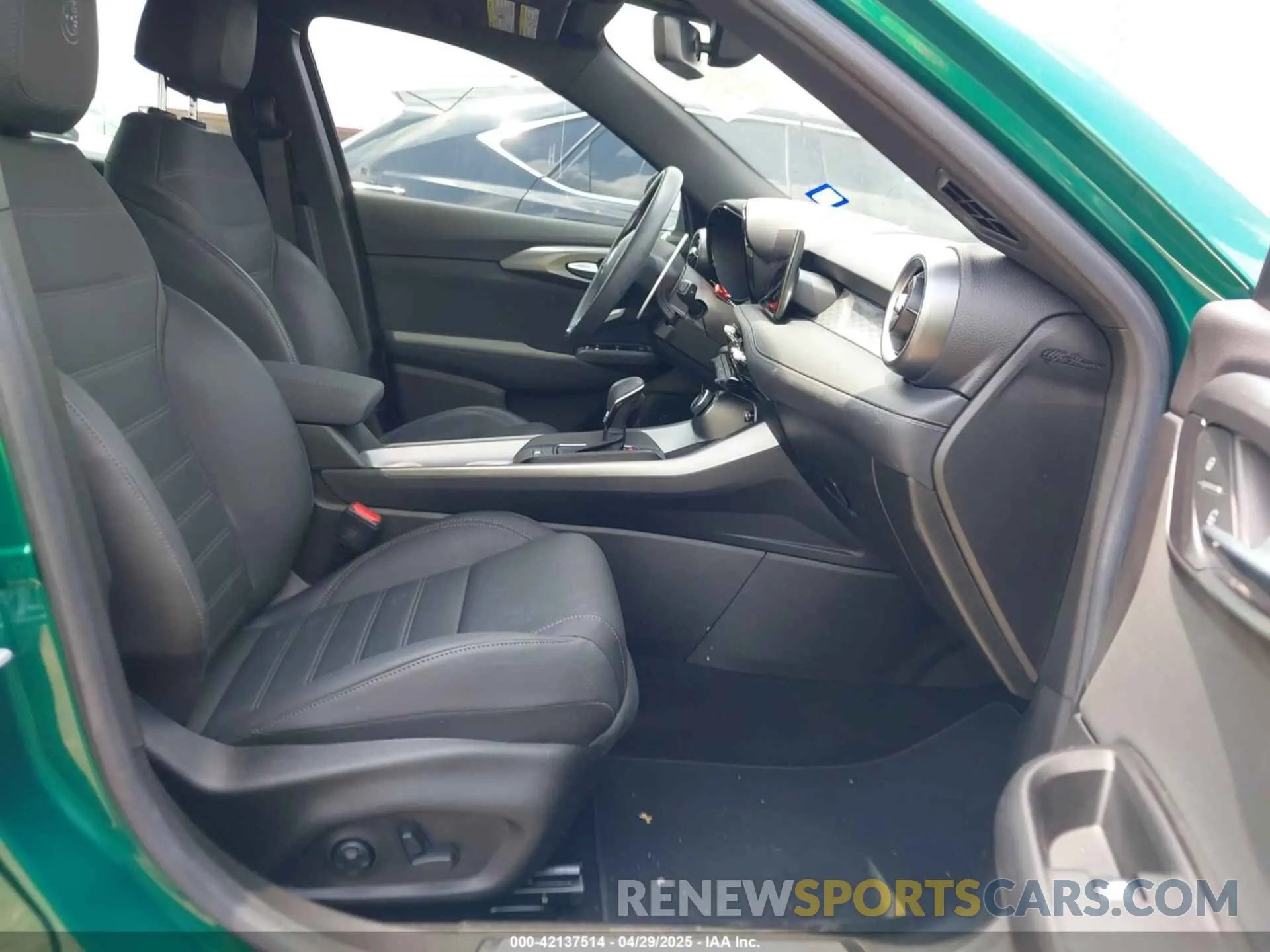 5 Photograph of a damaged car ZASPATDW6R3036948 ALFA ROMEO TONALE 2024