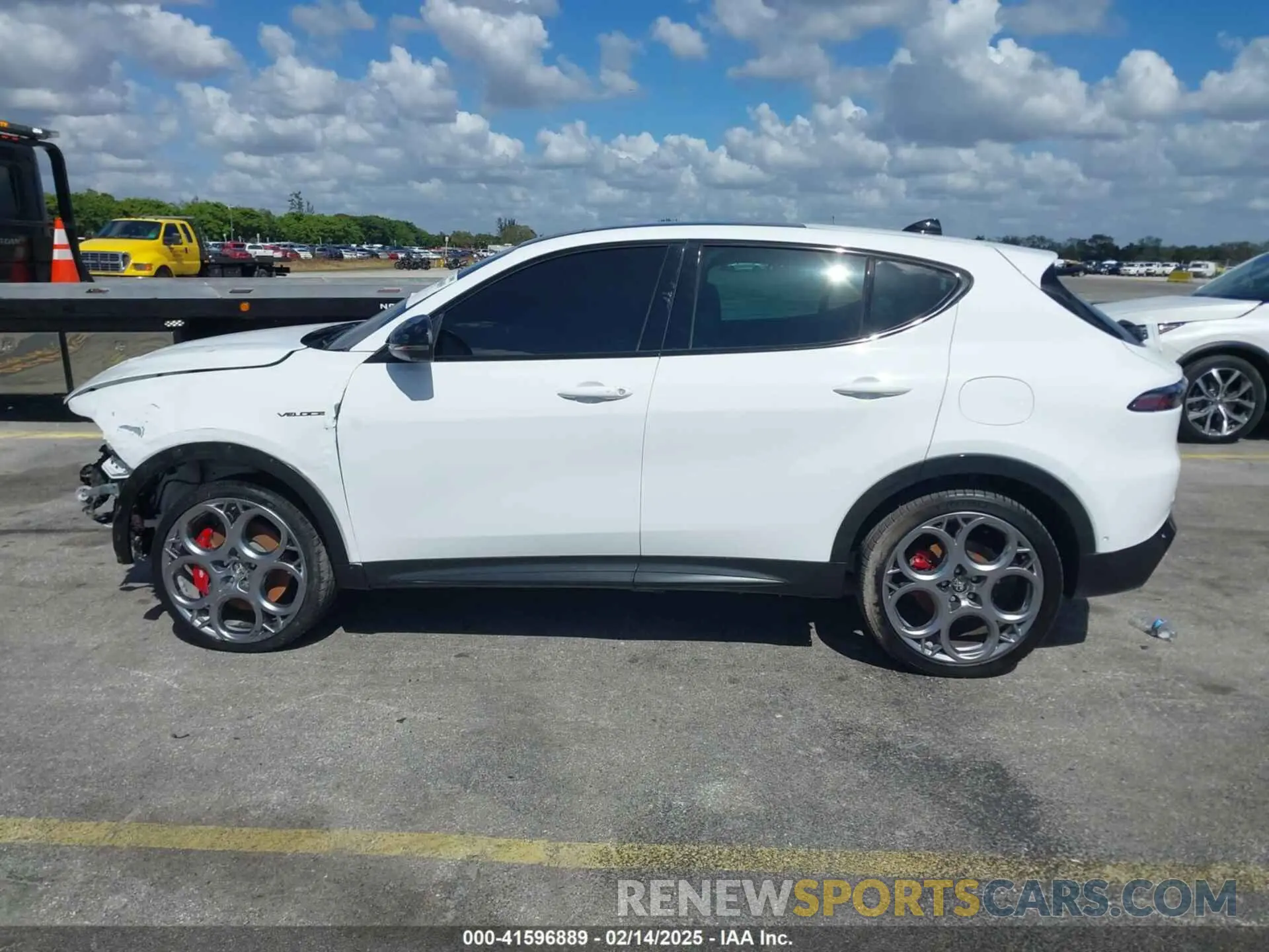 14 Photograph of a damaged car ZASPATDW7R3051085 ALFA ROMEO TONALE 2024