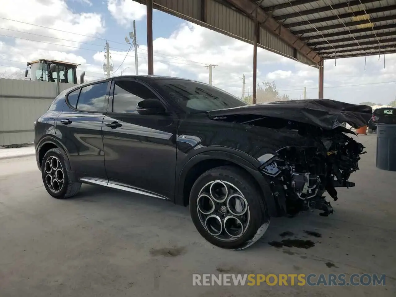 4 Photograph of a damaged car ZASPATCW4R3032768 ALFA ROMEO TONALE TI 2024
