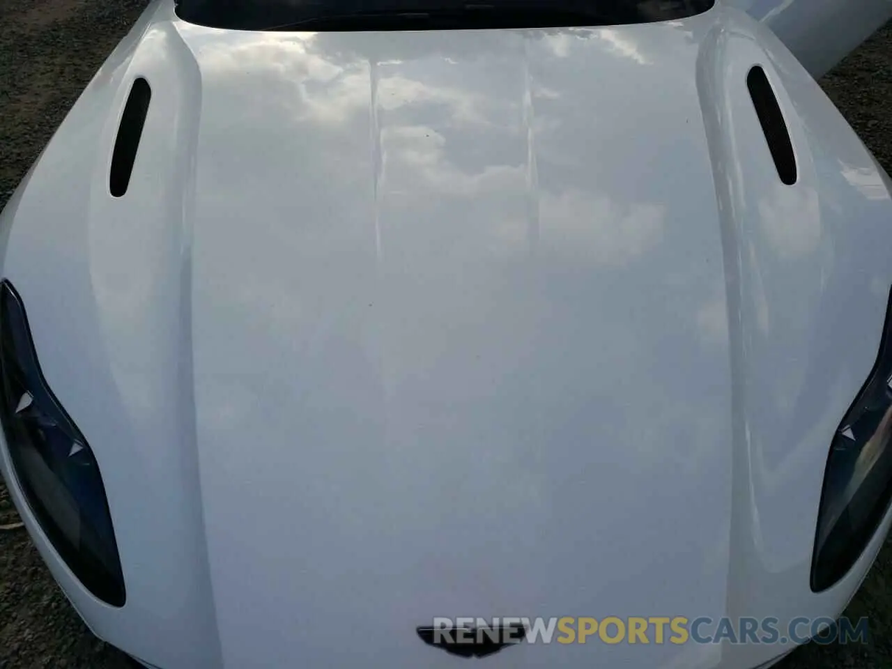 11 Photograph of a damaged car SCFRMFAW0KGL05298 ASTON MARTIN ALL MODELS 2019