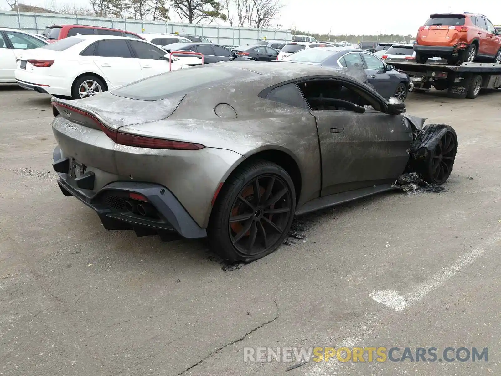 4 Photograph of a damaged car SCFSMGAM1KGN01127 ASTON MARTIN ALL MODELS 2019