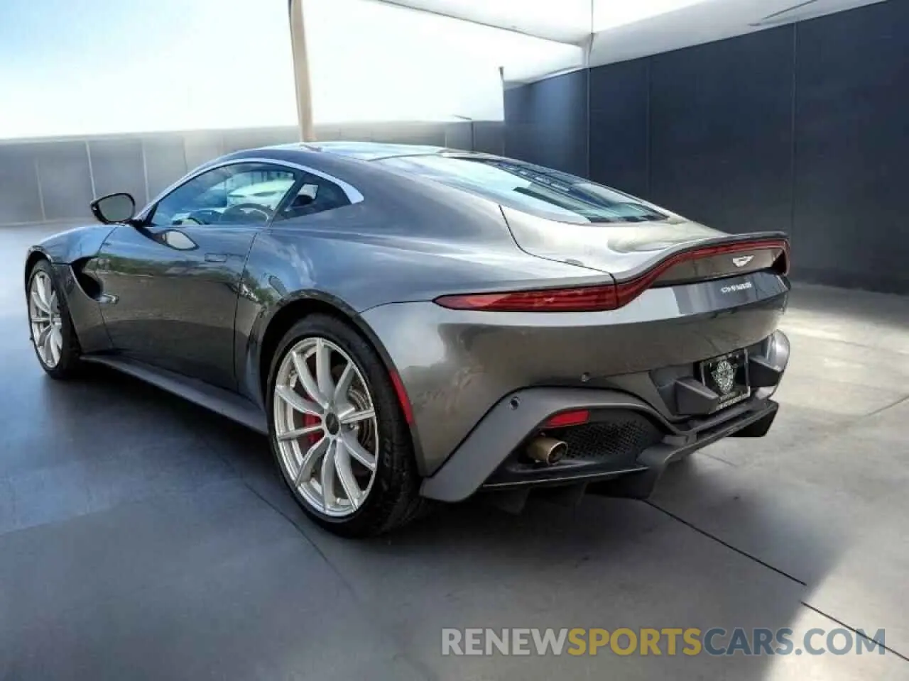 3 Photograph of a damaged car SCFSMGAW4KGN01XXX ASTON MARTIN ALL MODELS 2019