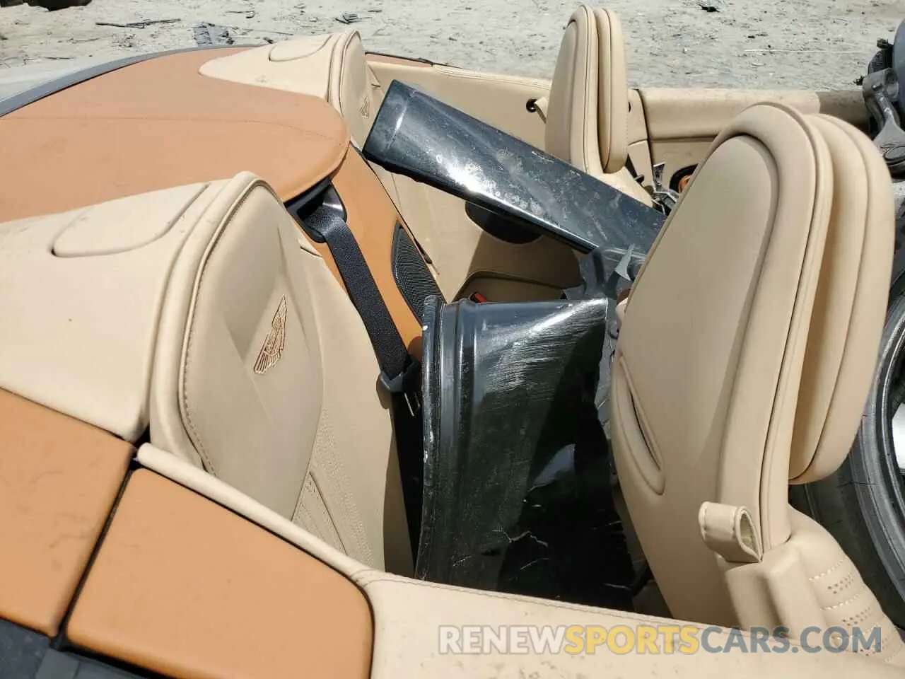 10 Photograph of a damaged car SCFRMFCW6NGM11398 ASTON MARTIN ALL MODELS 2022