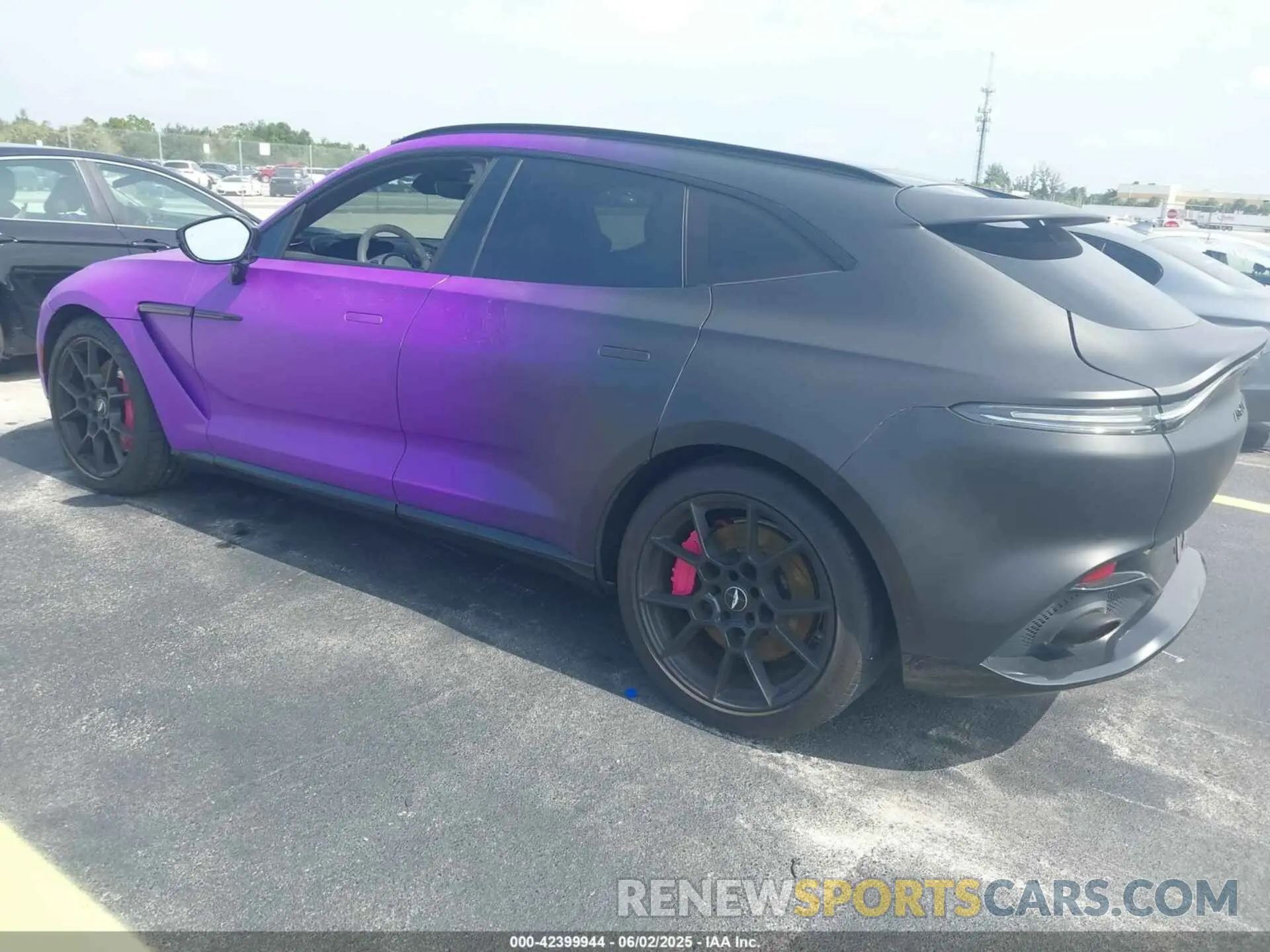 3 Photograph of a damaged car SCFVUJAW3MTV01179 ASTON MARTIN DBX 2021