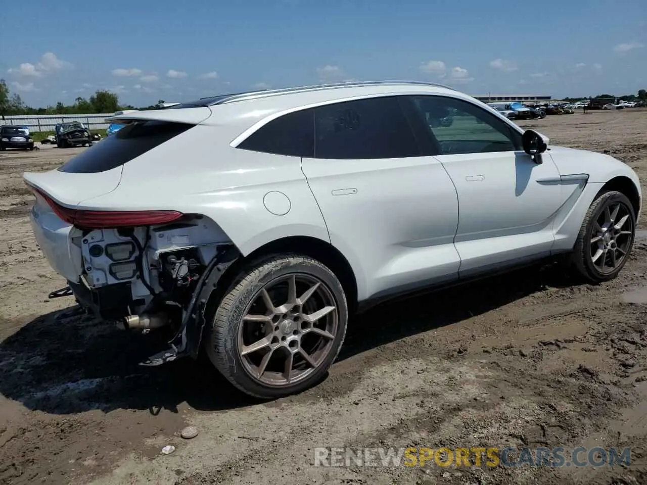 3 Photograph of a damaged car SCFVUJAW8MTV02781 ASTON MARTIN DBX 2021
