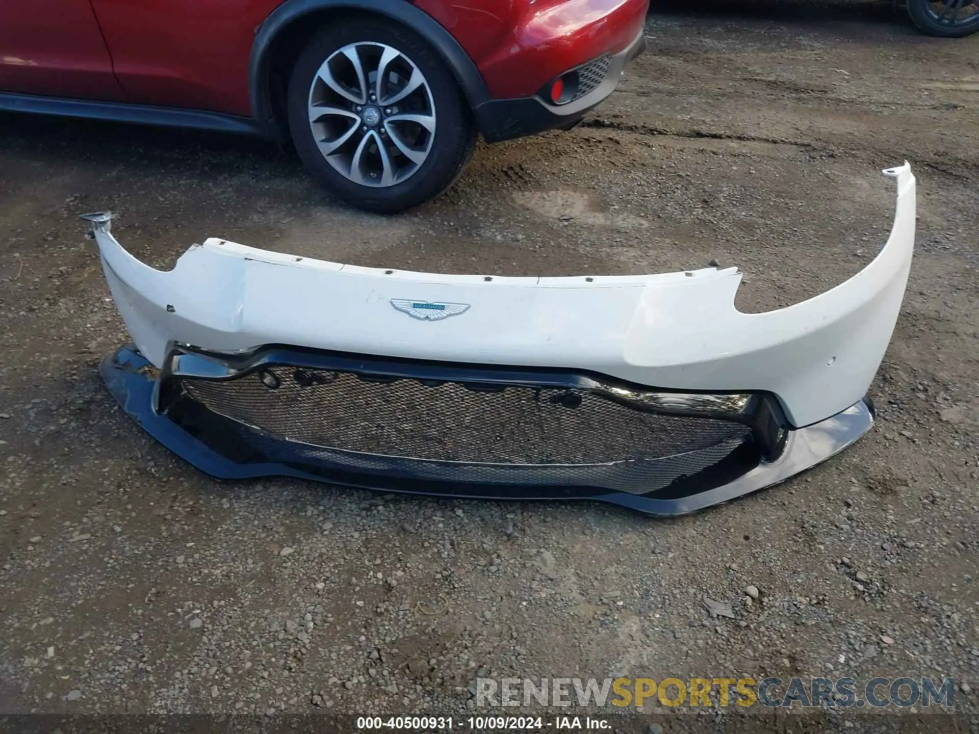 12 Photograph of a damaged car SCFSMGAW1LGN04451 ASTON MARTIN VANTAGE 2020