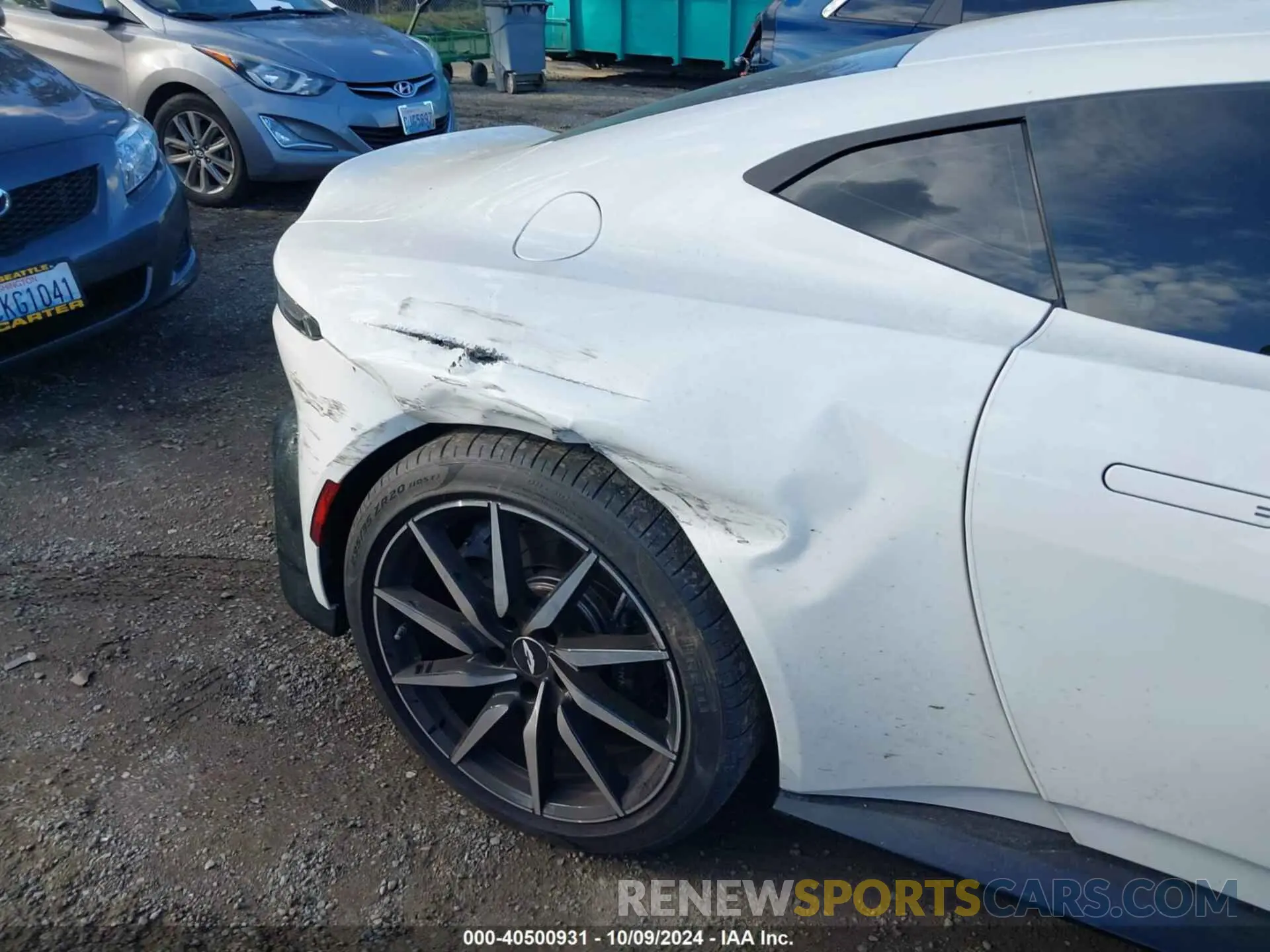 20 Photograph of a damaged car SCFSMGAW1LGN04451 ASTON MARTIN VANTAGE 2020