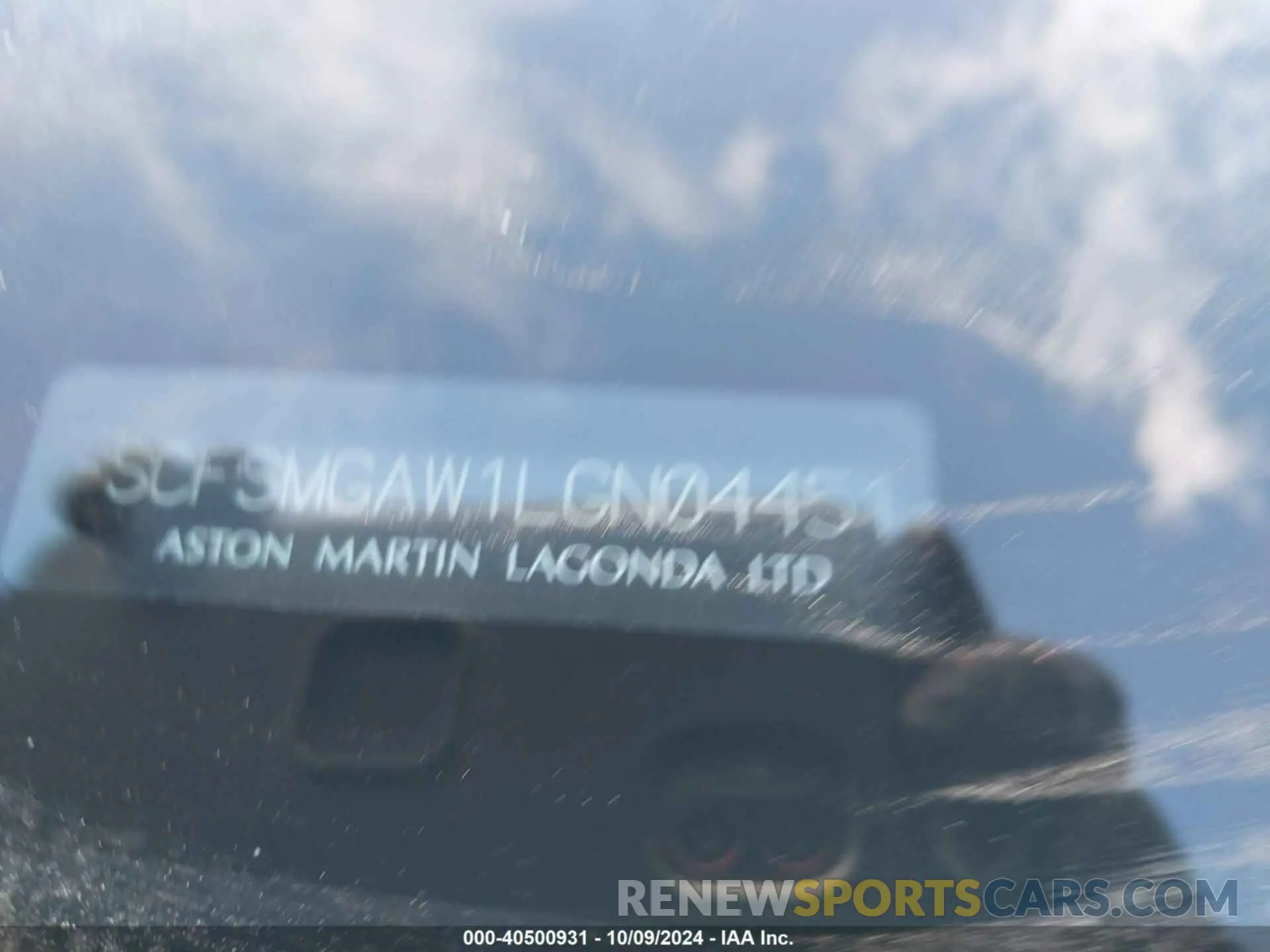 22 Photograph of a damaged car SCFSMGAW1LGN04451 ASTON MARTIN VANTAGE 2020