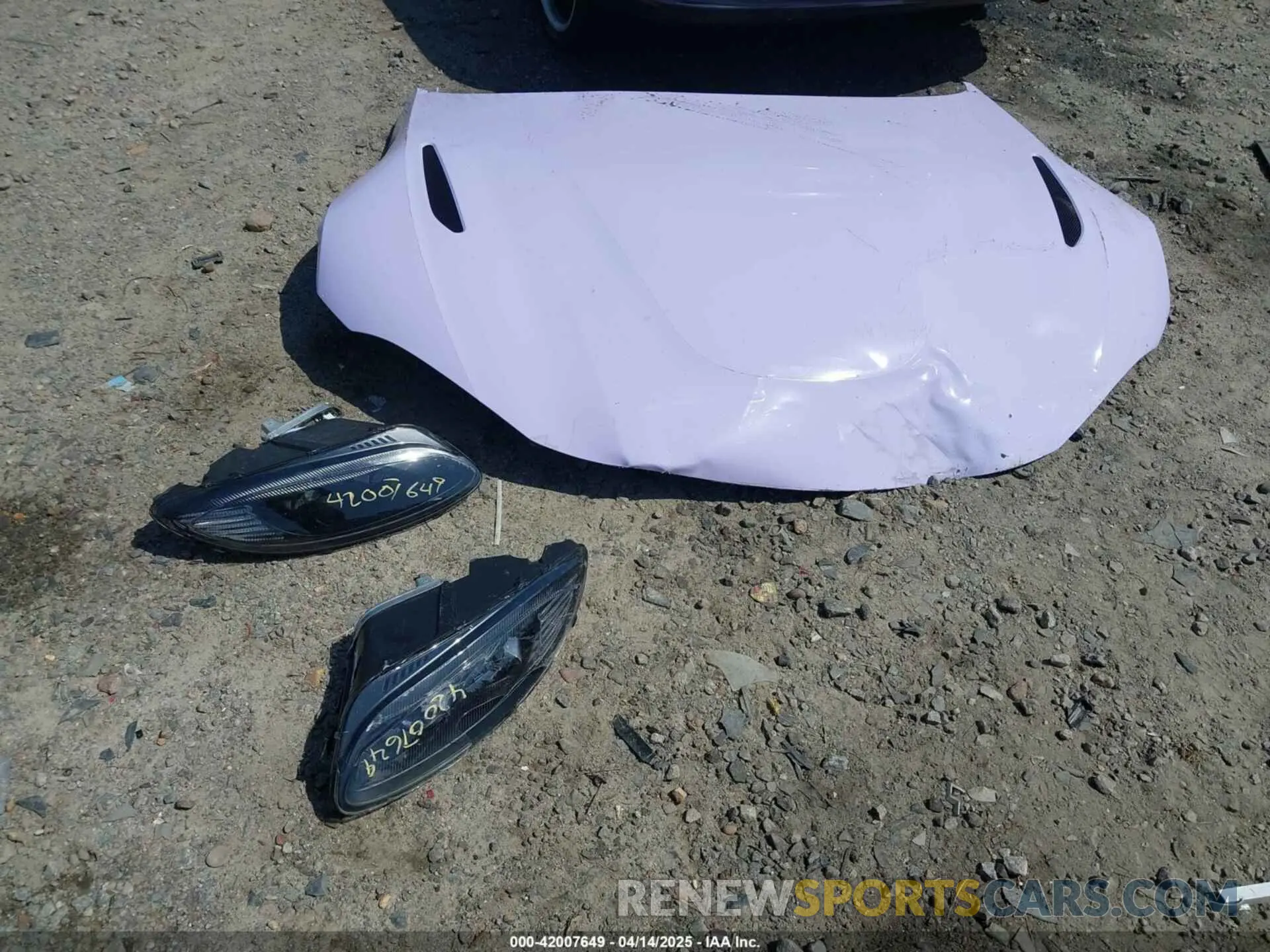 12 Photograph of a damaged car SCFSMGAWXPGN08553 ASTON MARTIN VANTAGE 2023