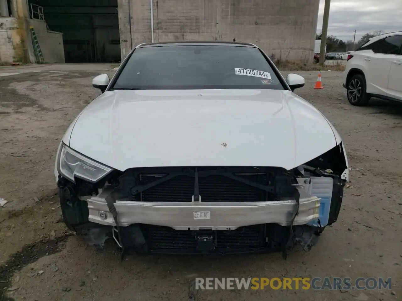 5 Photograph of a damaged car WAUAUGFF4H1055714 AUDI A3 2017