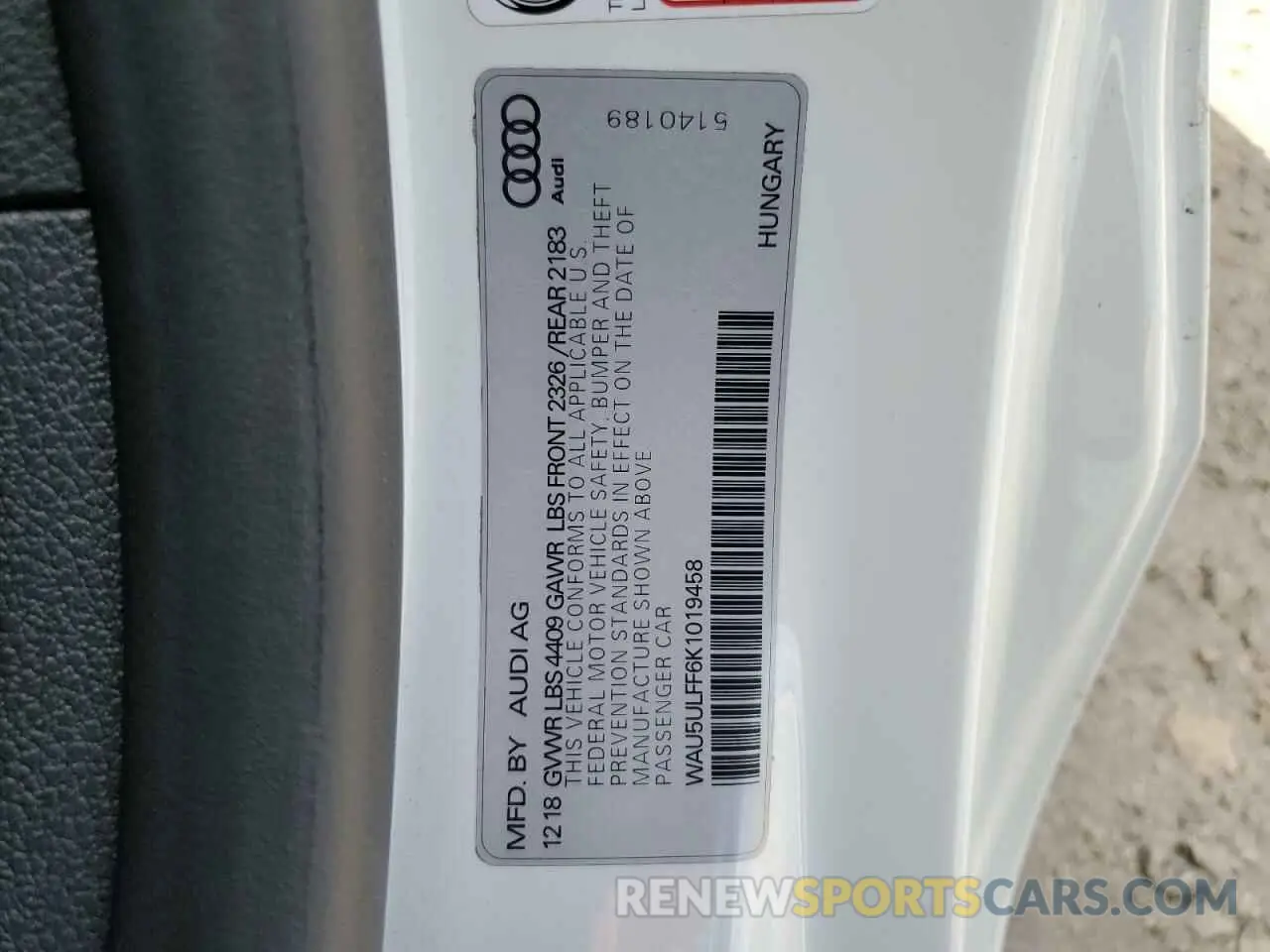 10 Photograph of a damaged car WAU5ULFF6K1019458 AUDI A3 2019