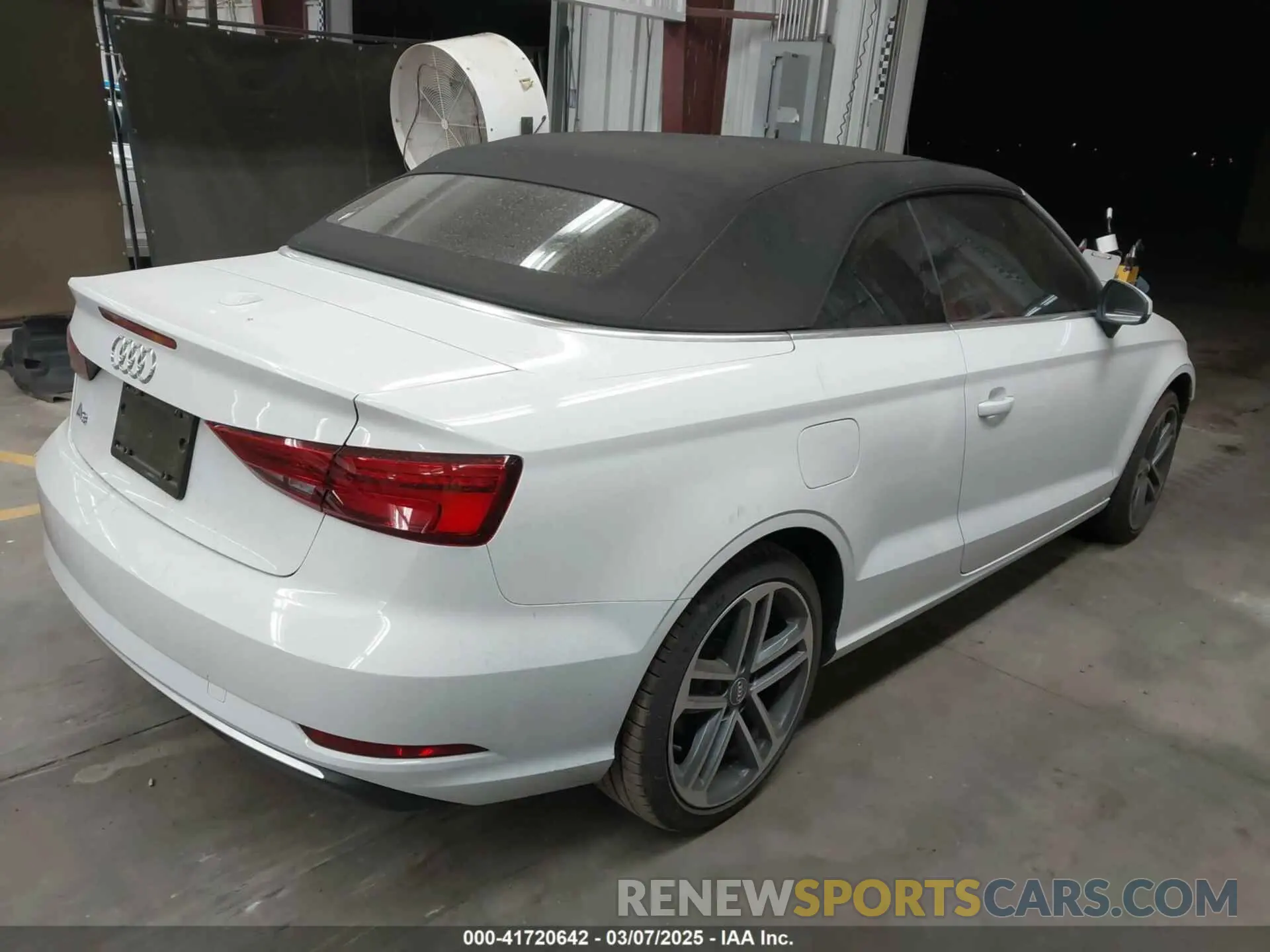 4 Photograph of a damaged car WAU6ULFF8K1029624 AUDI A3 2019