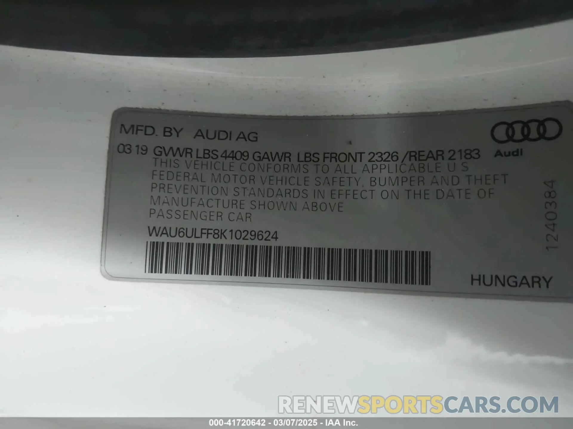 9 Photograph of a damaged car WAU6ULFF8K1029624 AUDI A3 2019