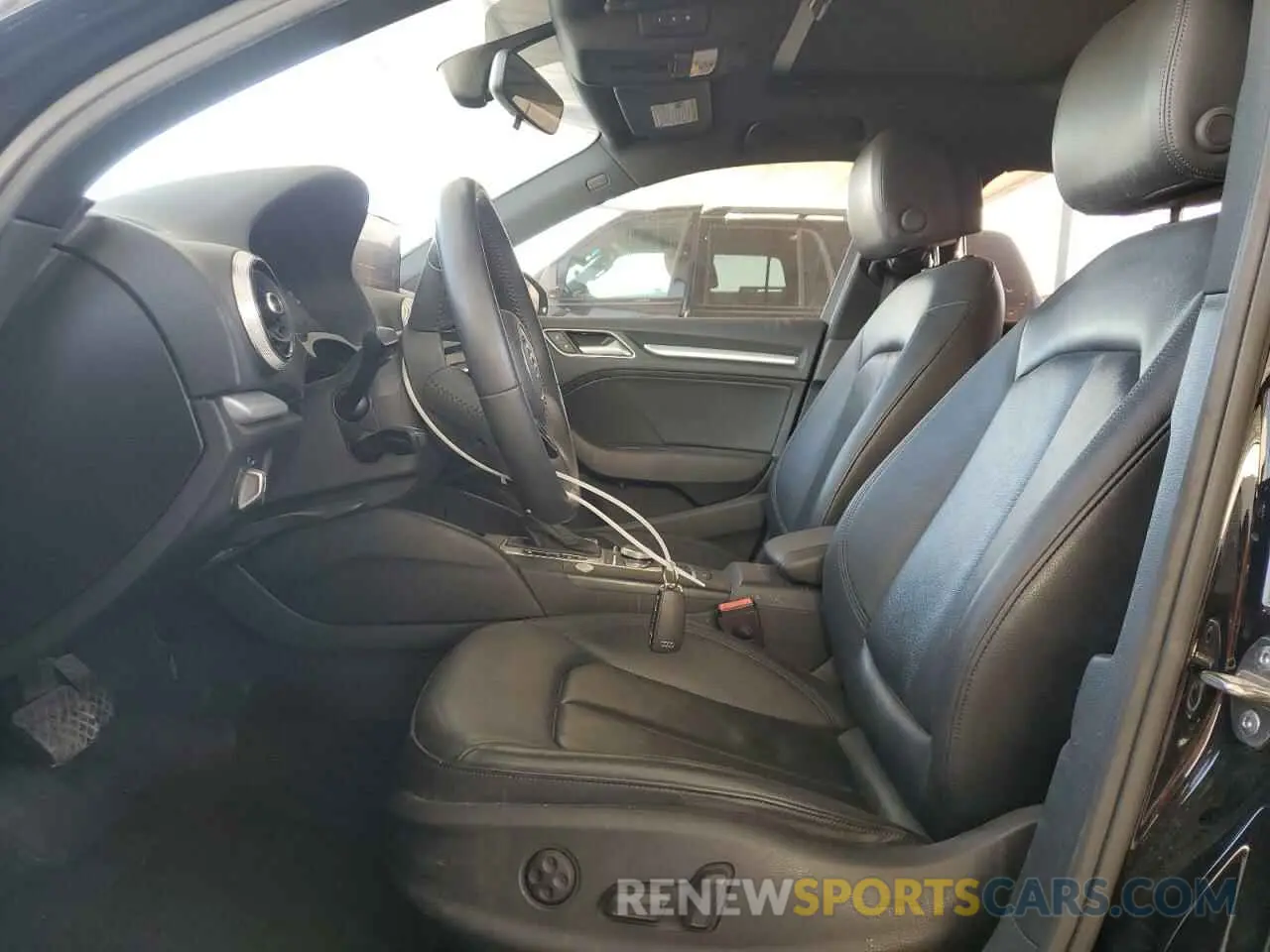 7 Photograph of a damaged car WAUAUGFF0KA085901 AUDI A3 2019