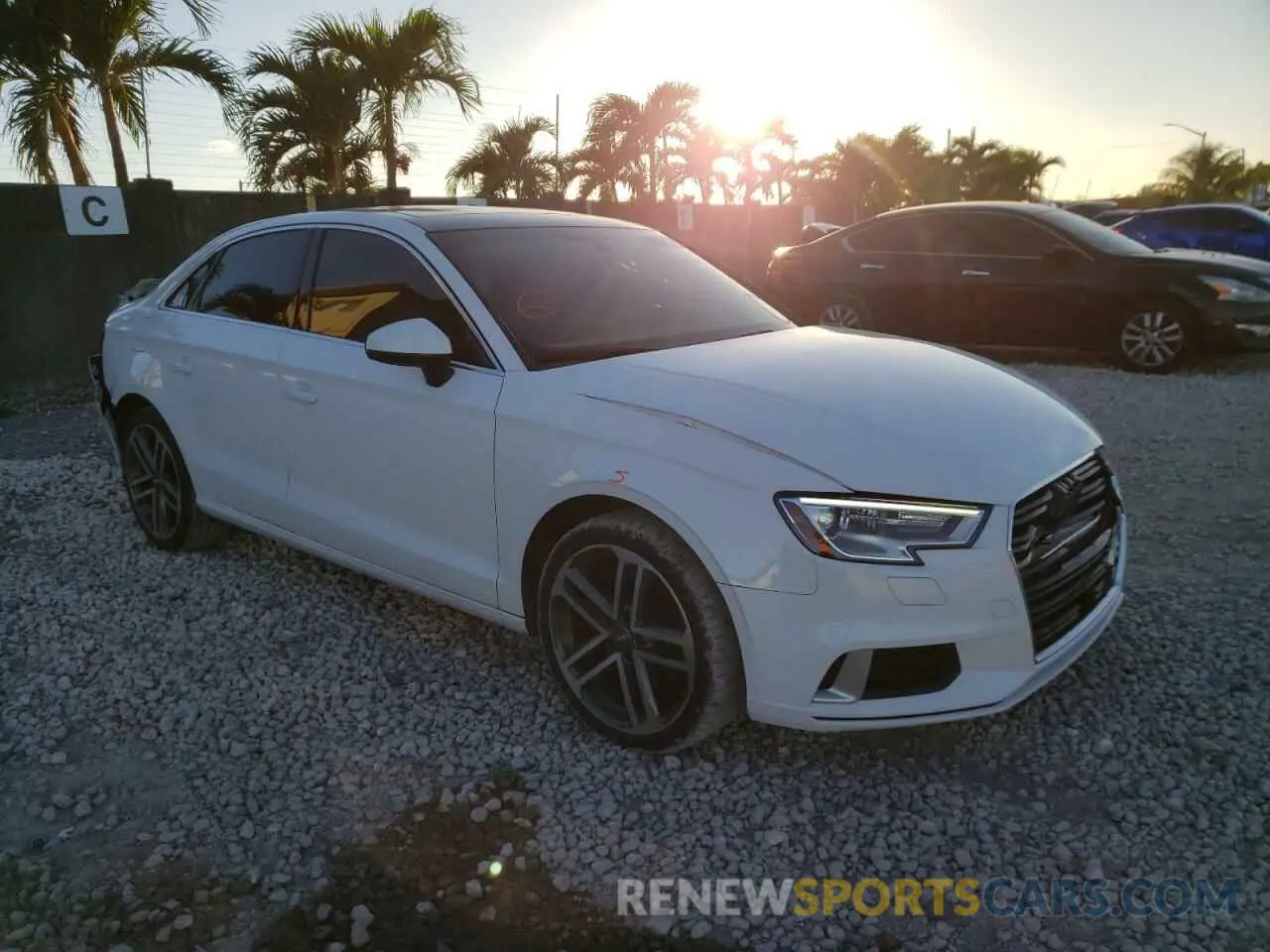 4 Photograph of a damaged car WAUAUGFF1K1011323 AUDI A3 2019
