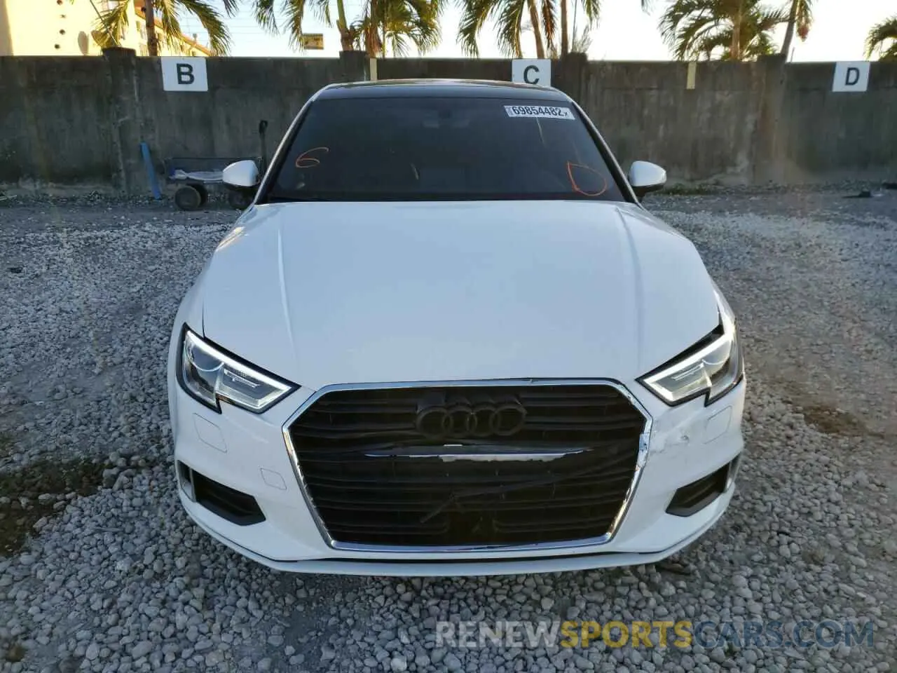 5 Photograph of a damaged car WAUAUGFF1K1011323 AUDI A3 2019