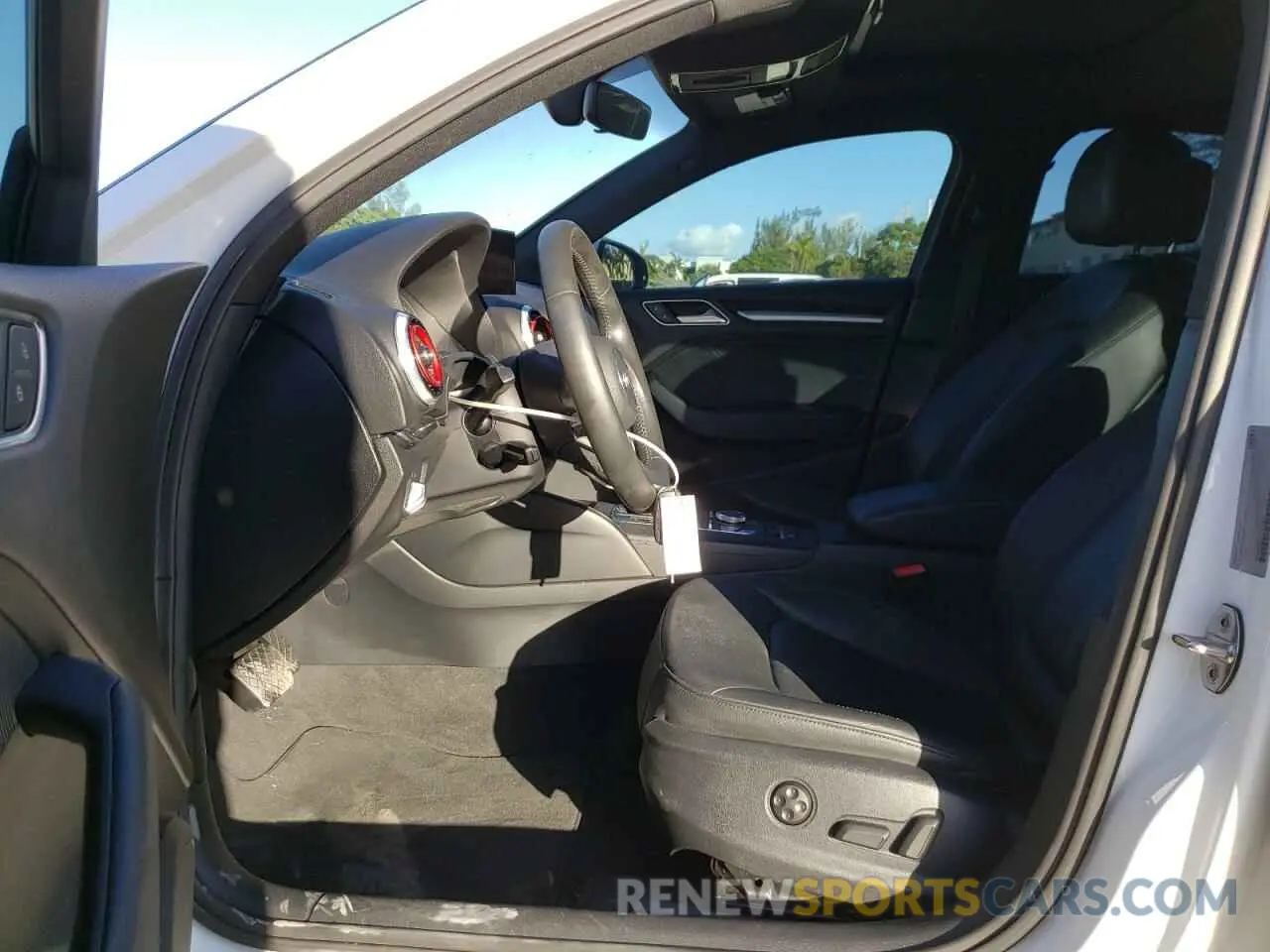 7 Photograph of a damaged car WAUAUGFF1K1011323 AUDI A3 2019
