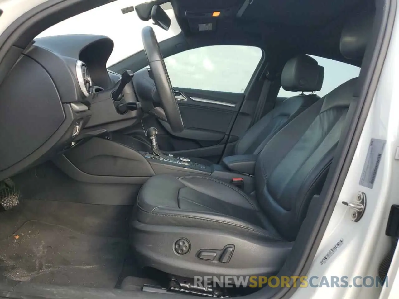 7 Photograph of a damaged car WAUAUGFF5KA078247 AUDI A3 2019