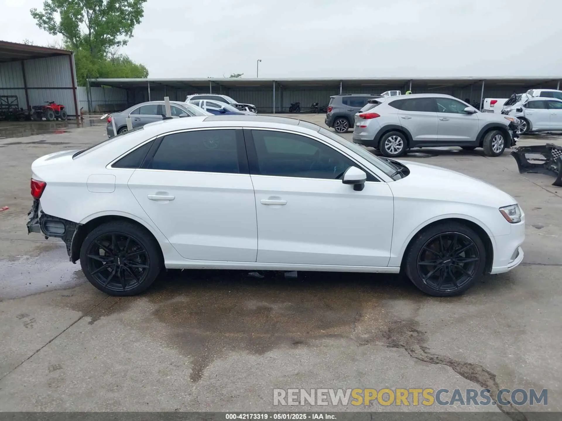 14 Photograph of a damaged car WAUAUGFF6K1011141 AUDI A3 2019