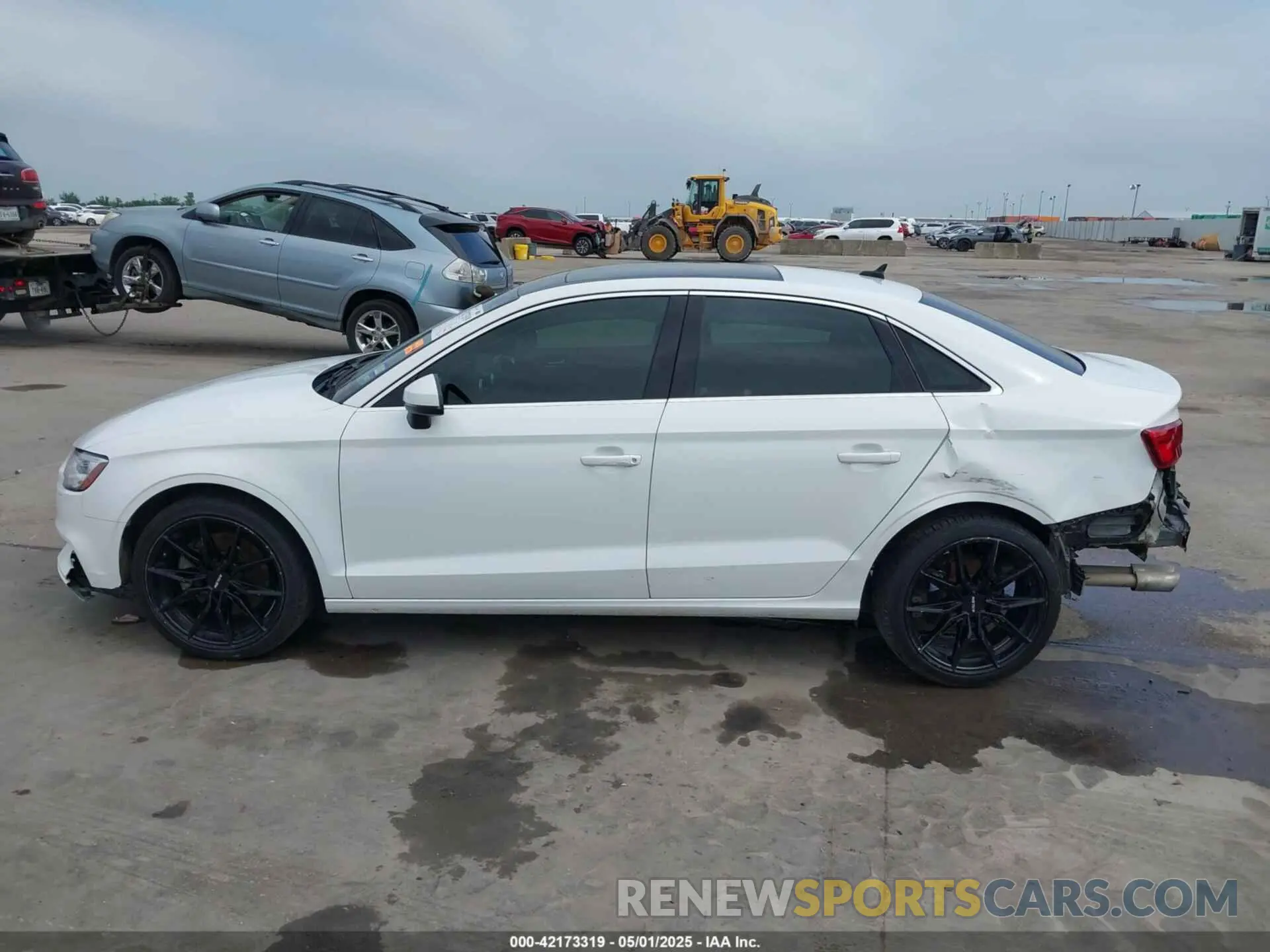 15 Photograph of a damaged car WAUAUGFF6K1011141 AUDI A3 2019