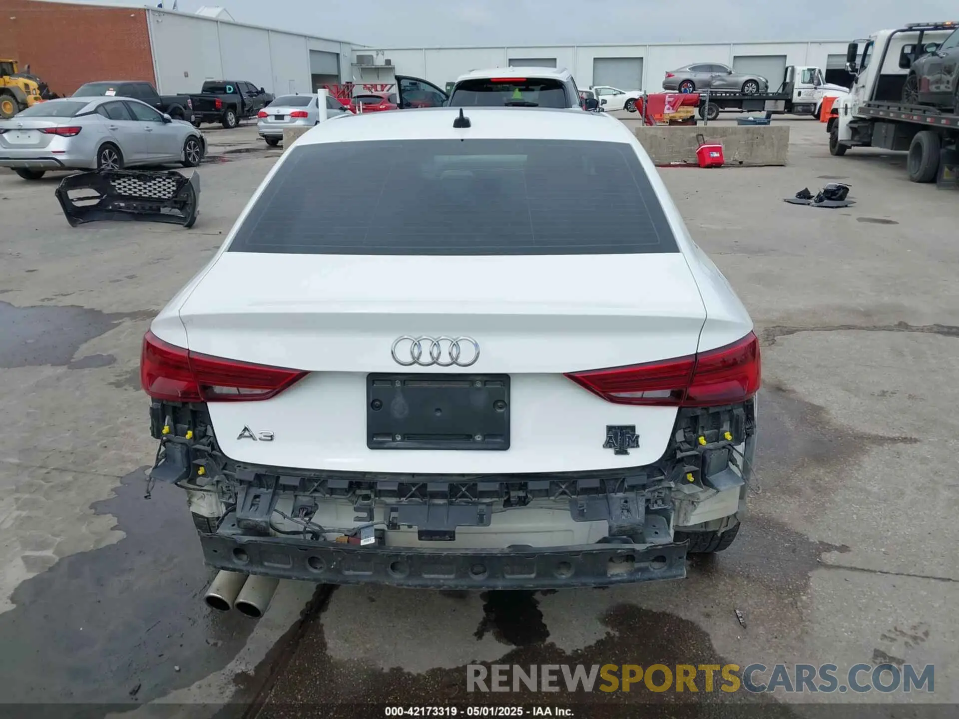 17 Photograph of a damaged car WAUAUGFF6K1011141 AUDI A3 2019