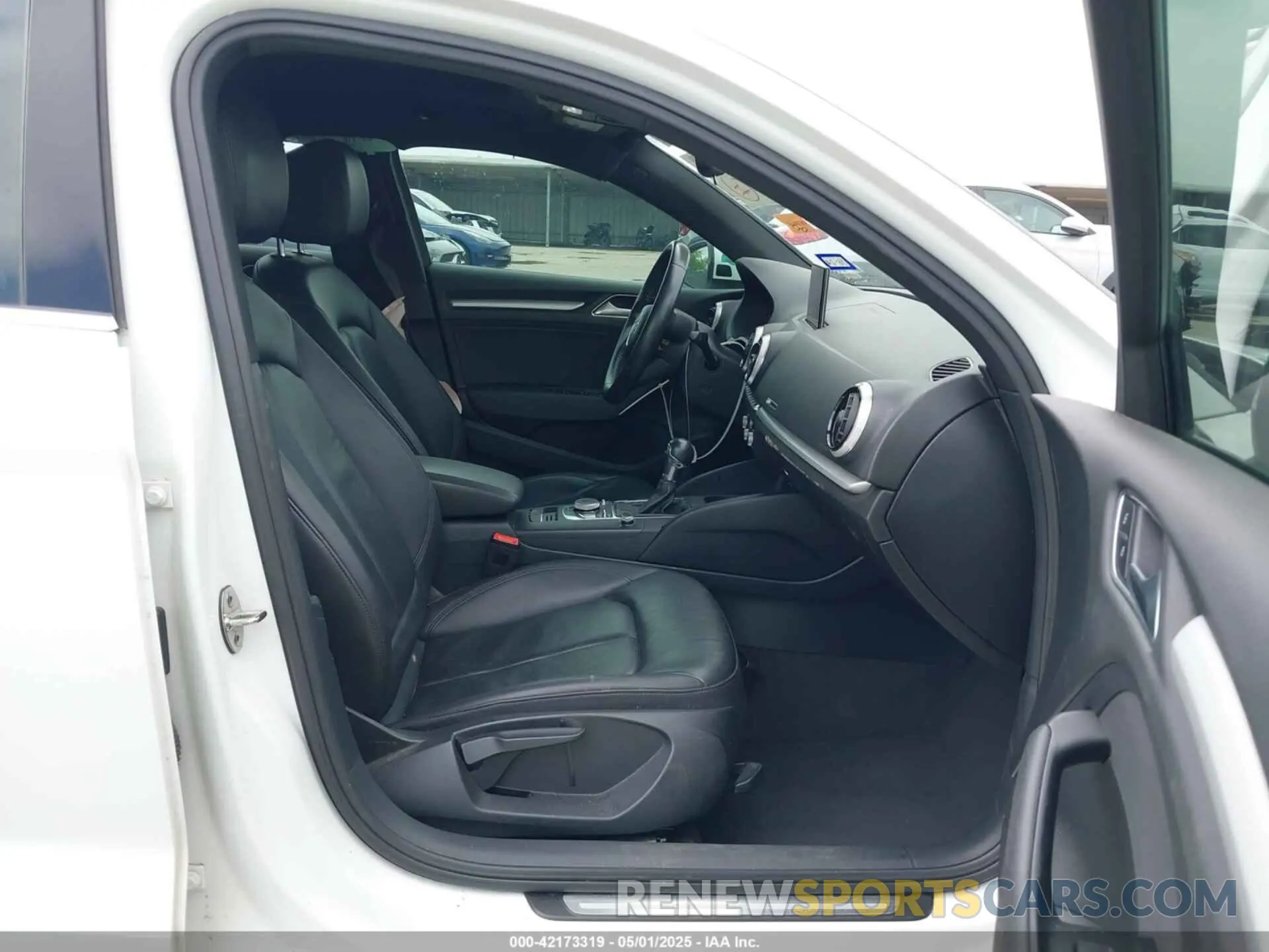5 Photograph of a damaged car WAUAUGFF6K1011141 AUDI A3 2019