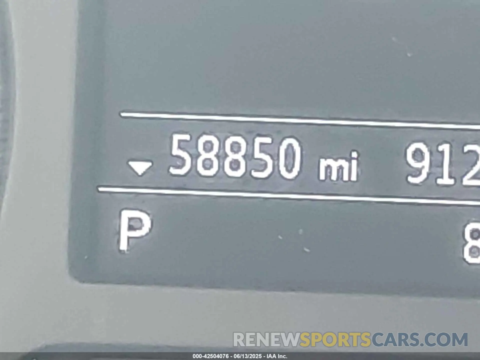 16 Photograph of a damaged car WAUAUGFF8K1025137 AUDI A3 2019