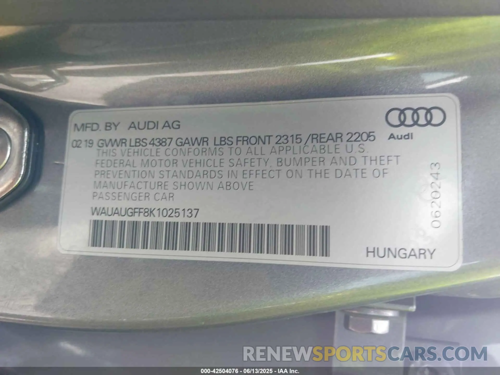 9 Photograph of a damaged car WAUAUGFF8K1025137 AUDI A3 2019