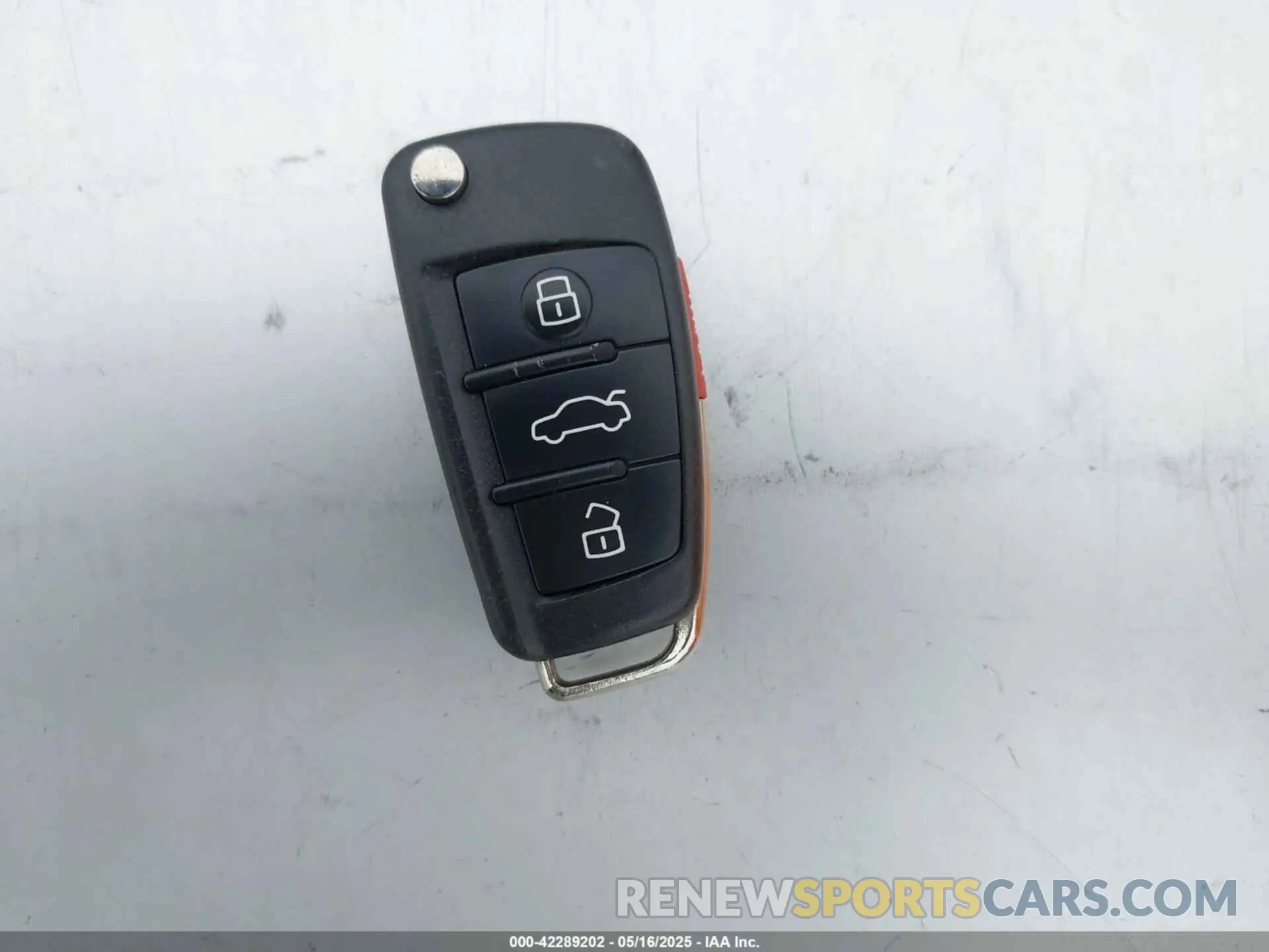 11 Photograph of a damaged car WAUAUGFF8KA093096 AUDI A3 2019