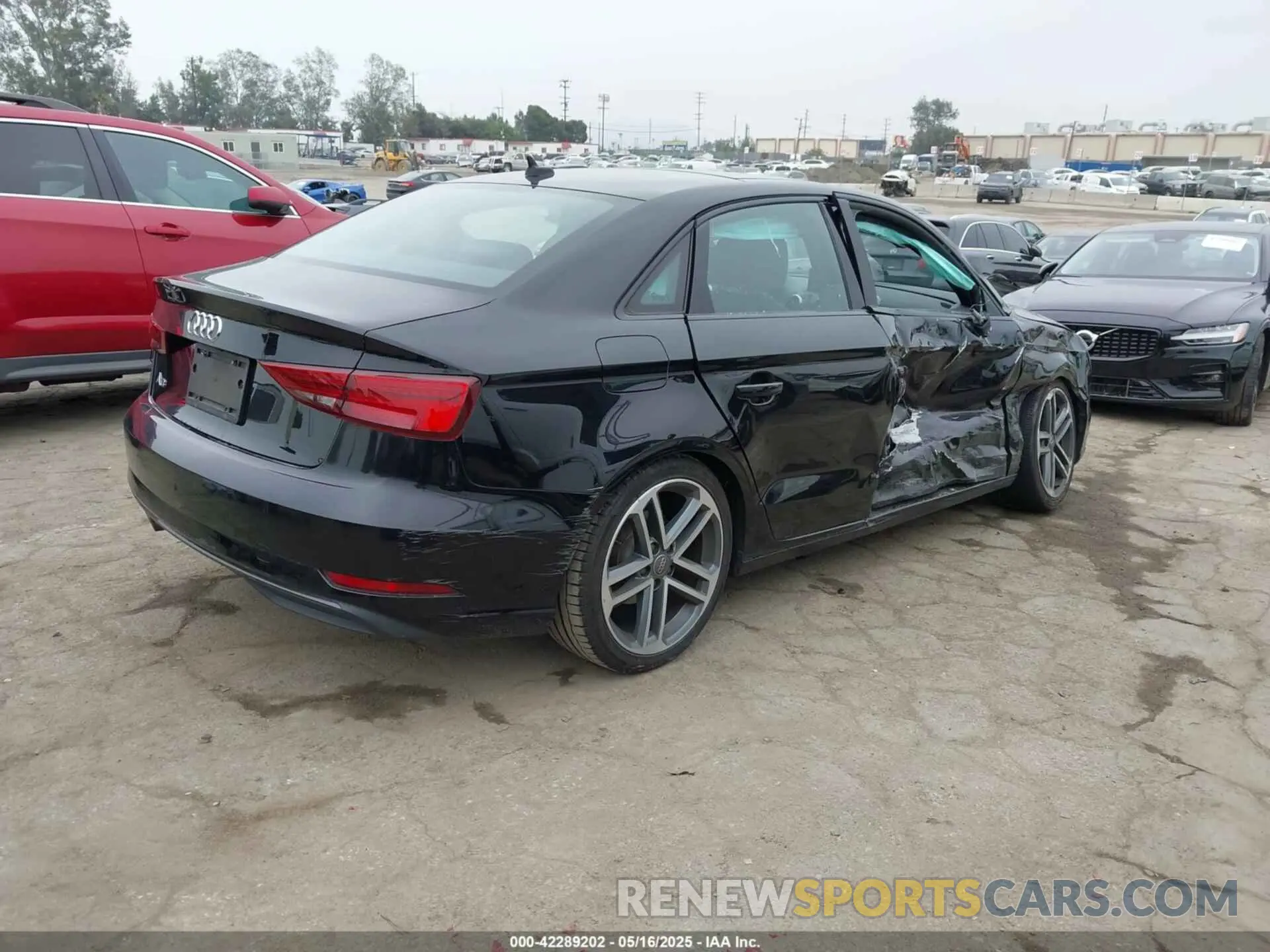 4 Photograph of a damaged car WAUAUGFF8KA093096 AUDI A3 2019