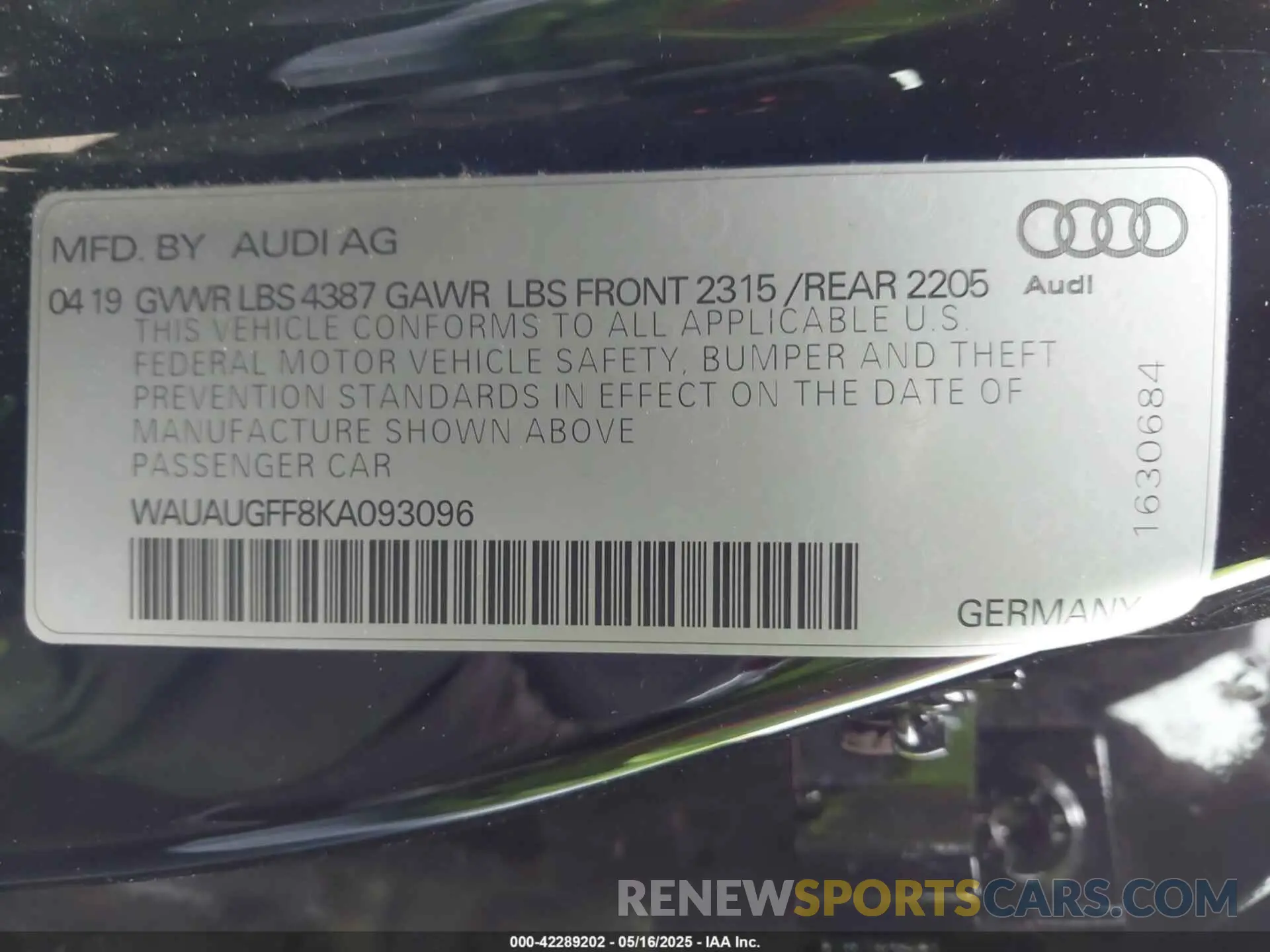 9 Photograph of a damaged car WAUAUGFF8KA093096 AUDI A3 2019