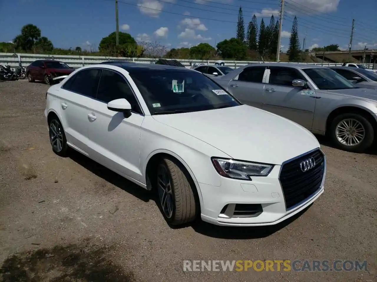 1 Photograph of a damaged car WAUAUGFFXK1012275 AUDI A3 2019