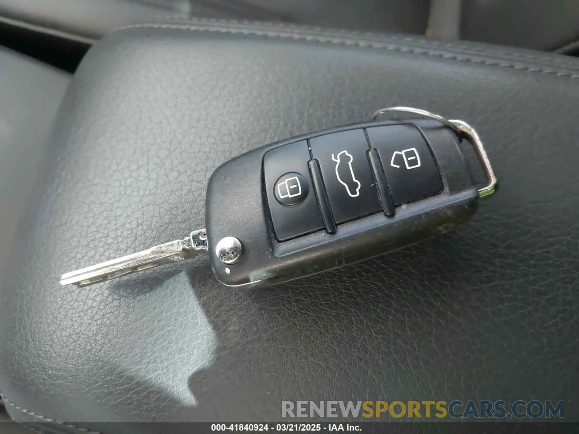 11 Photograph of a damaged car WAUAUGFFXK1024958 AUDI A3 2019