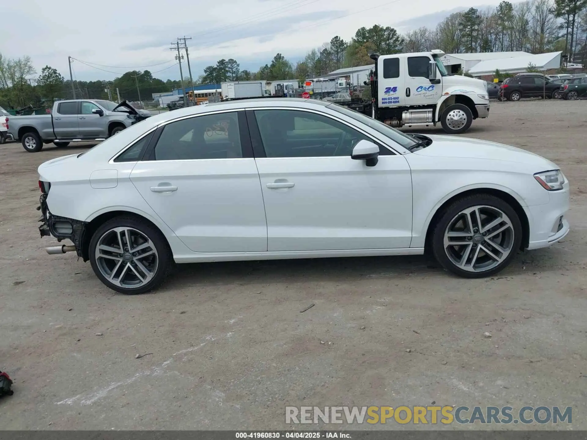 14 Photograph of a damaged car WAUBEGFF1K1018080 AUDI A3 2019