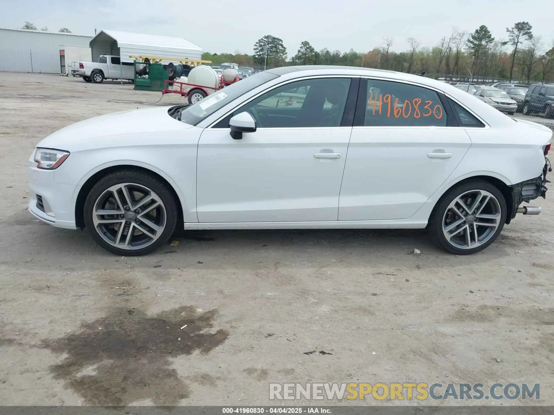 15 Photograph of a damaged car WAUBEGFF1K1018080 AUDI A3 2019
