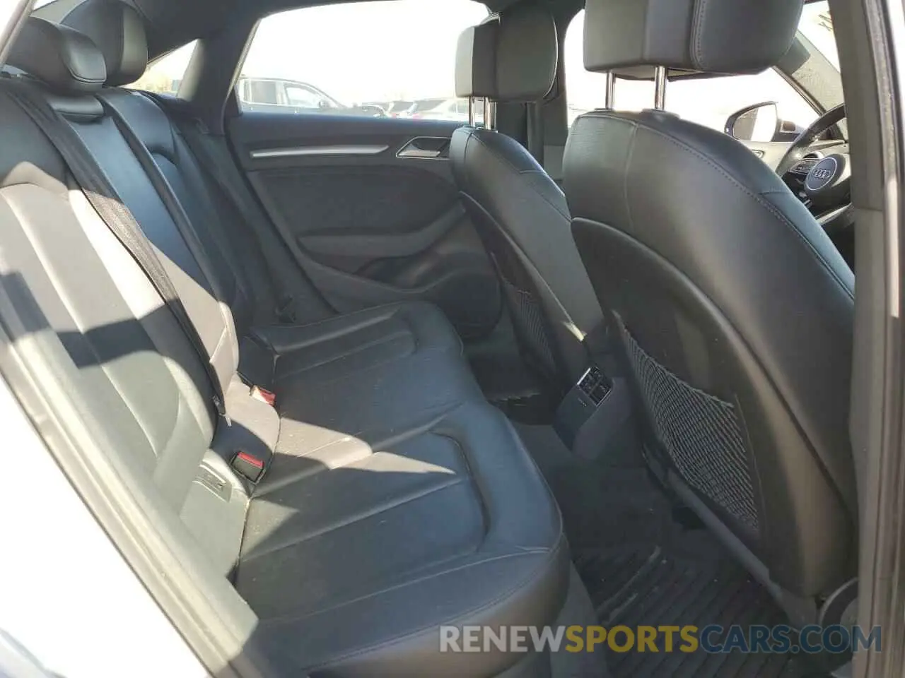 10 Photograph of a damaged car WAUBEGFF3K1020428 AUDI A3 2019