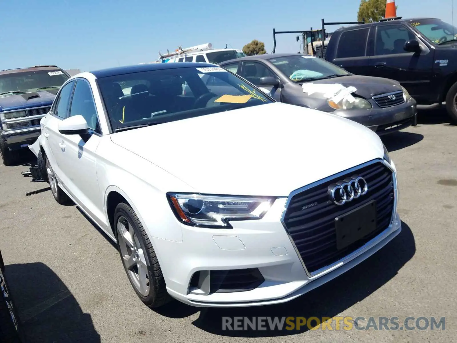 1 Photograph of a damaged car WAUBEGFF3KA095436 AUDI A3 2019
