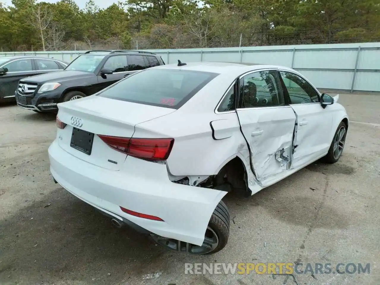 4 Photograph of a damaged car WAUBEGFF4KA081321 AUDI A3 2019