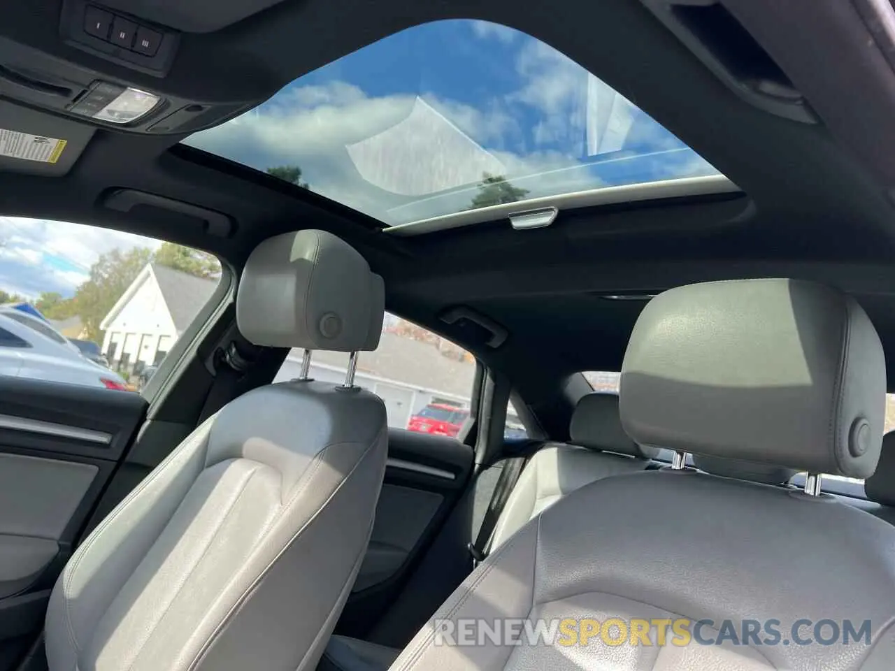 9 Photograph of a damaged car WAUBEGFF5K1021922 AUDI A3 2019