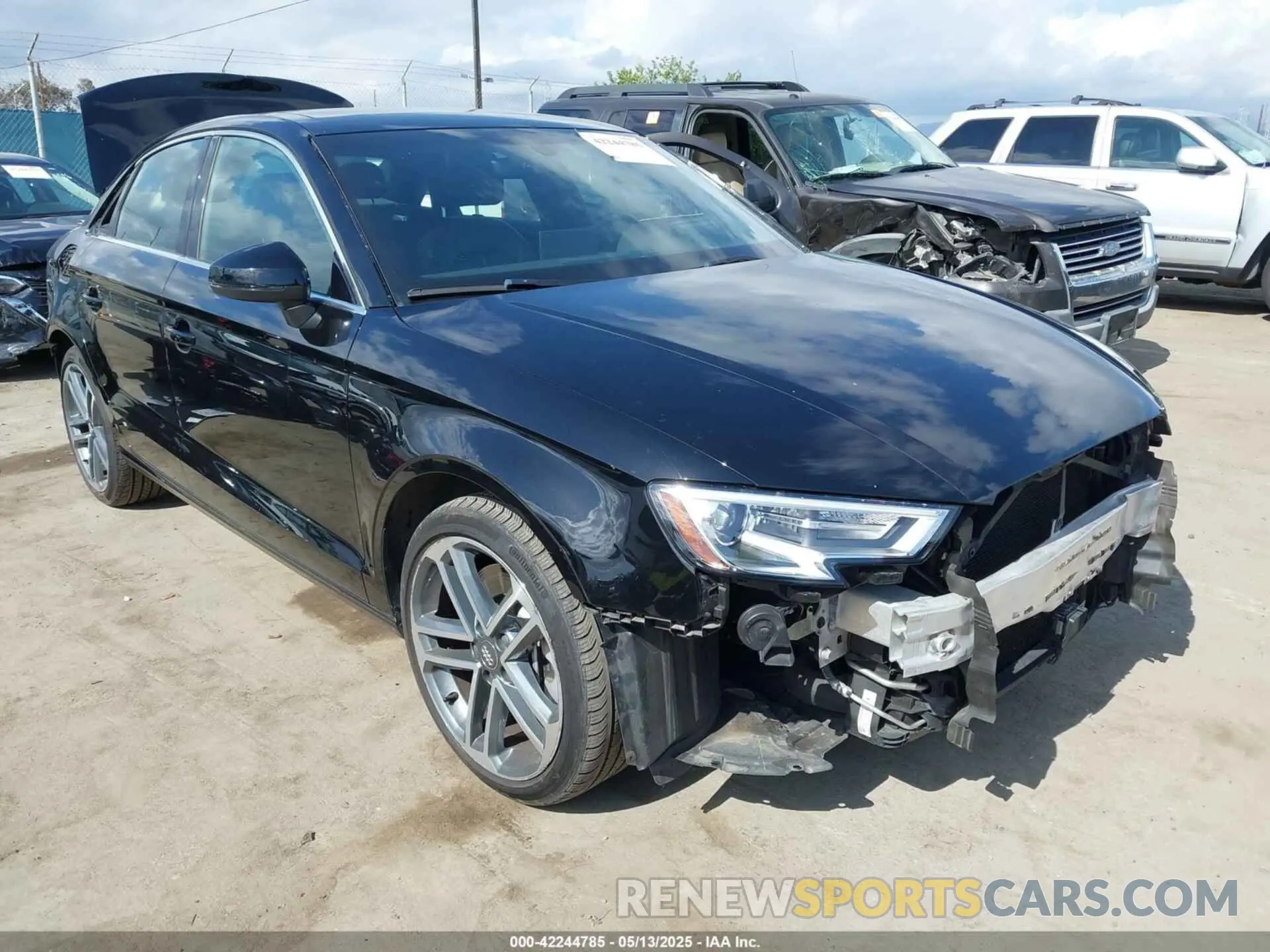 1 Photograph of a damaged car WAUBEGFF5KA091324 AUDI A3 2019
